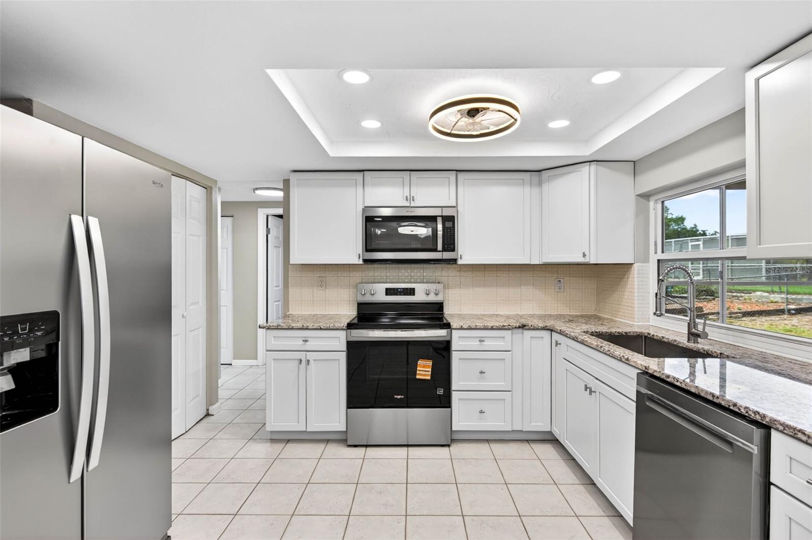 Listing photo id 9 for 8915 Sterling Lane