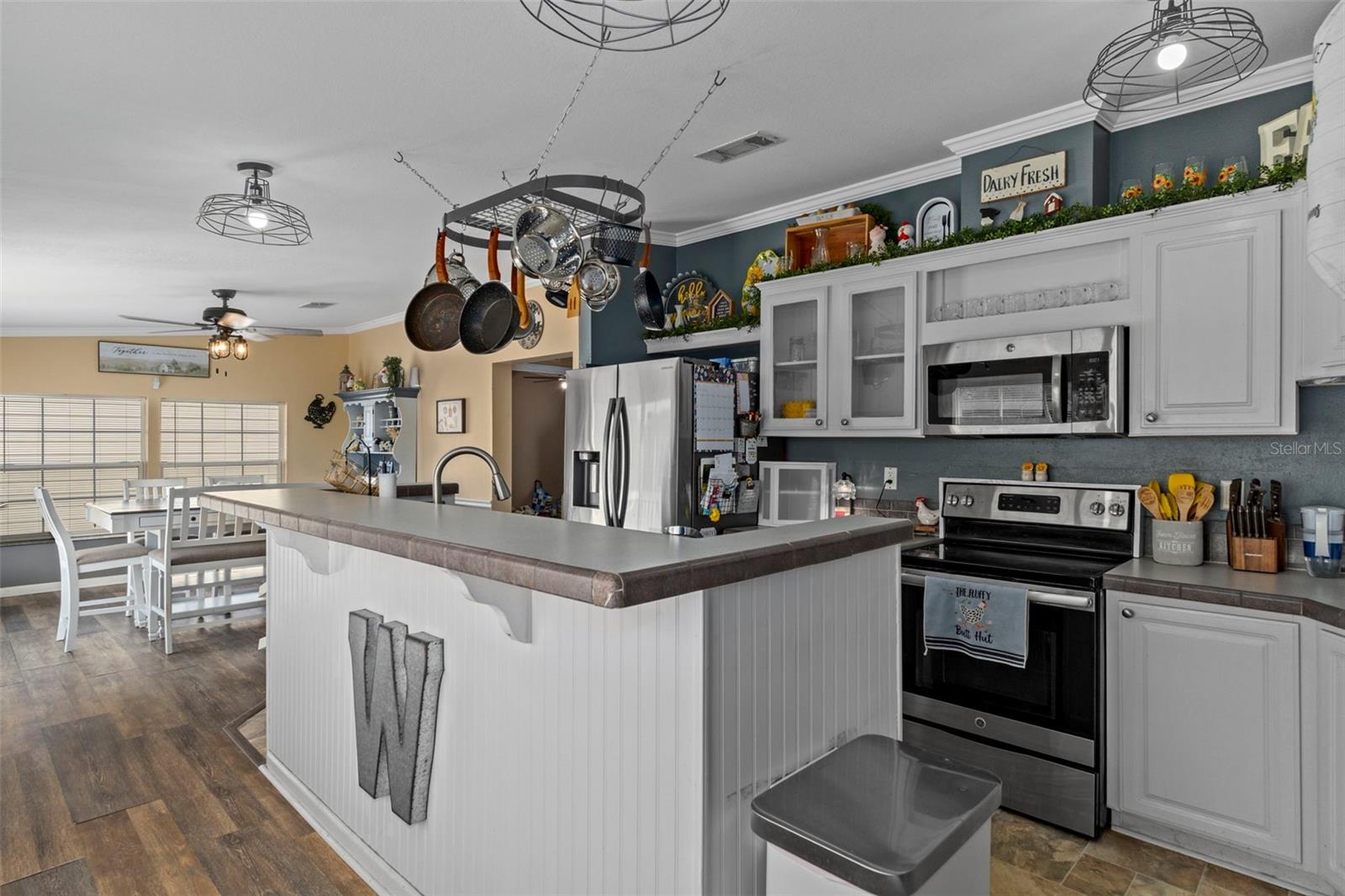 Image 16 of 59 For 5174 Oldfield Avenue