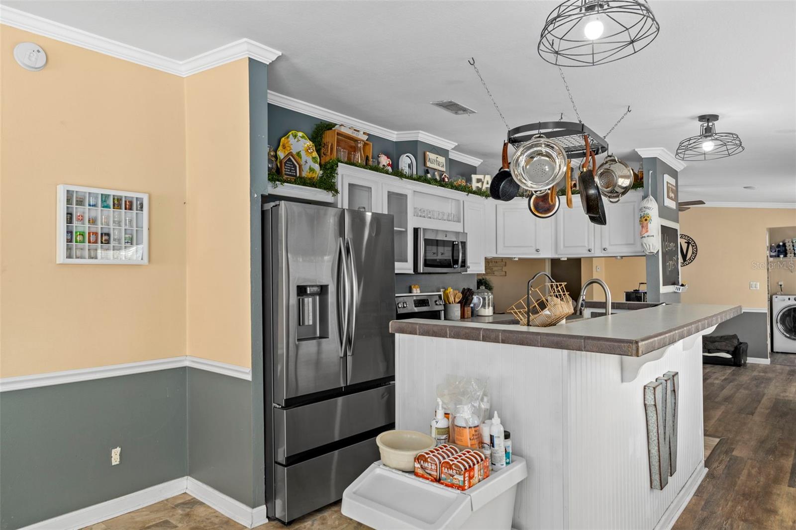 Image 17 of 59 For 5174 Oldfield Avenue