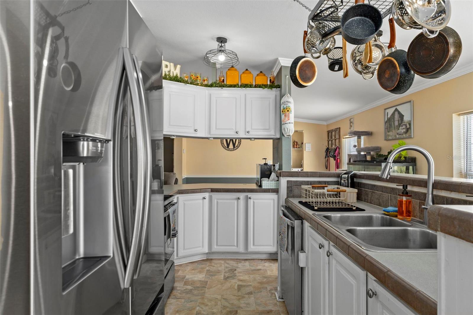 Image 18 of 59 For 5174 Oldfield Avenue