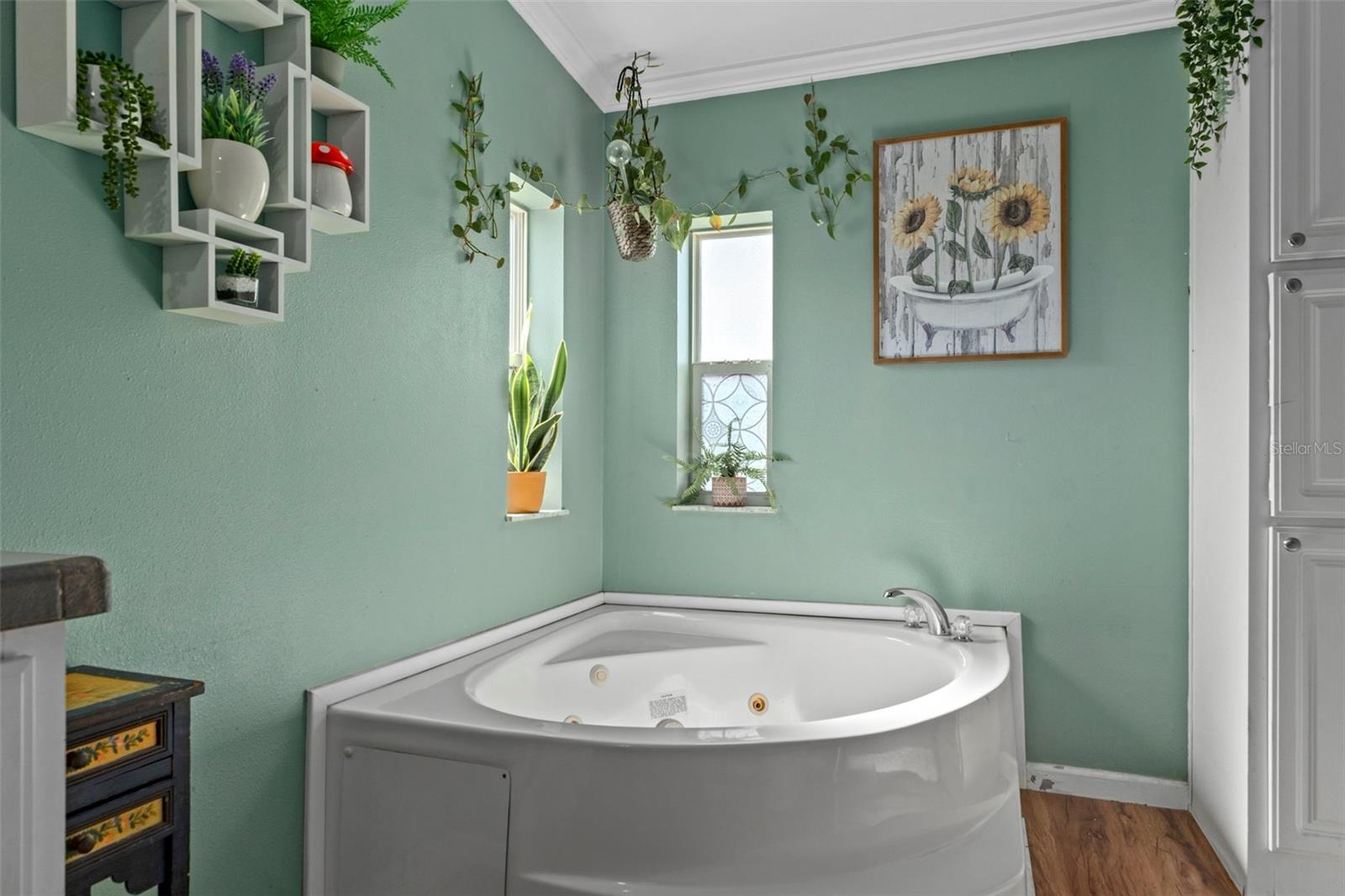 Image 26 of 59 For 5174 Oldfield Avenue