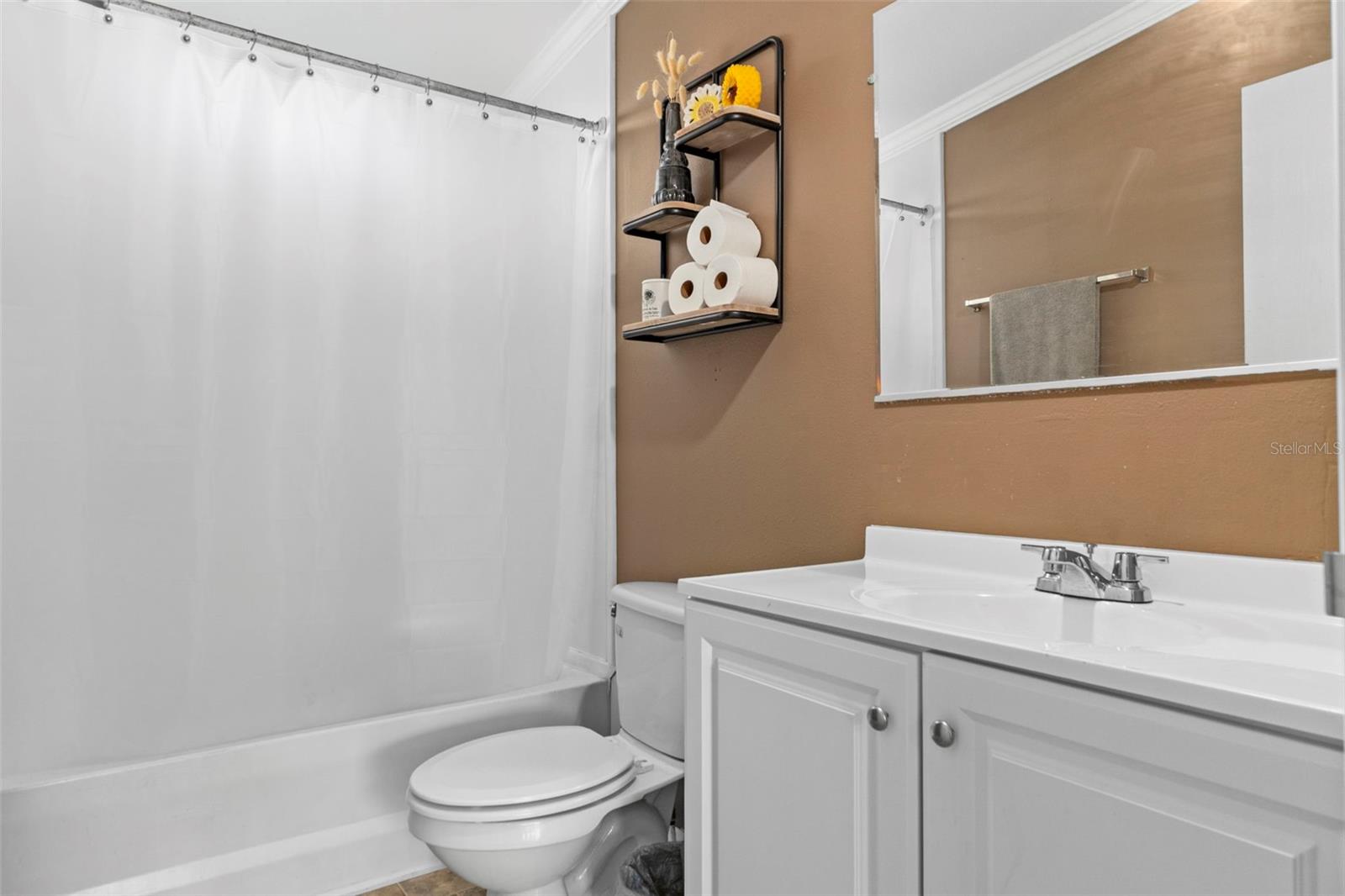 Image 30 of 59 For 5174 Oldfield Avenue