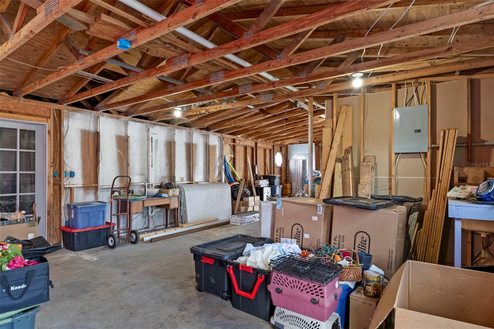 Image 38 of 59 For 5174 Oldfield Avenue