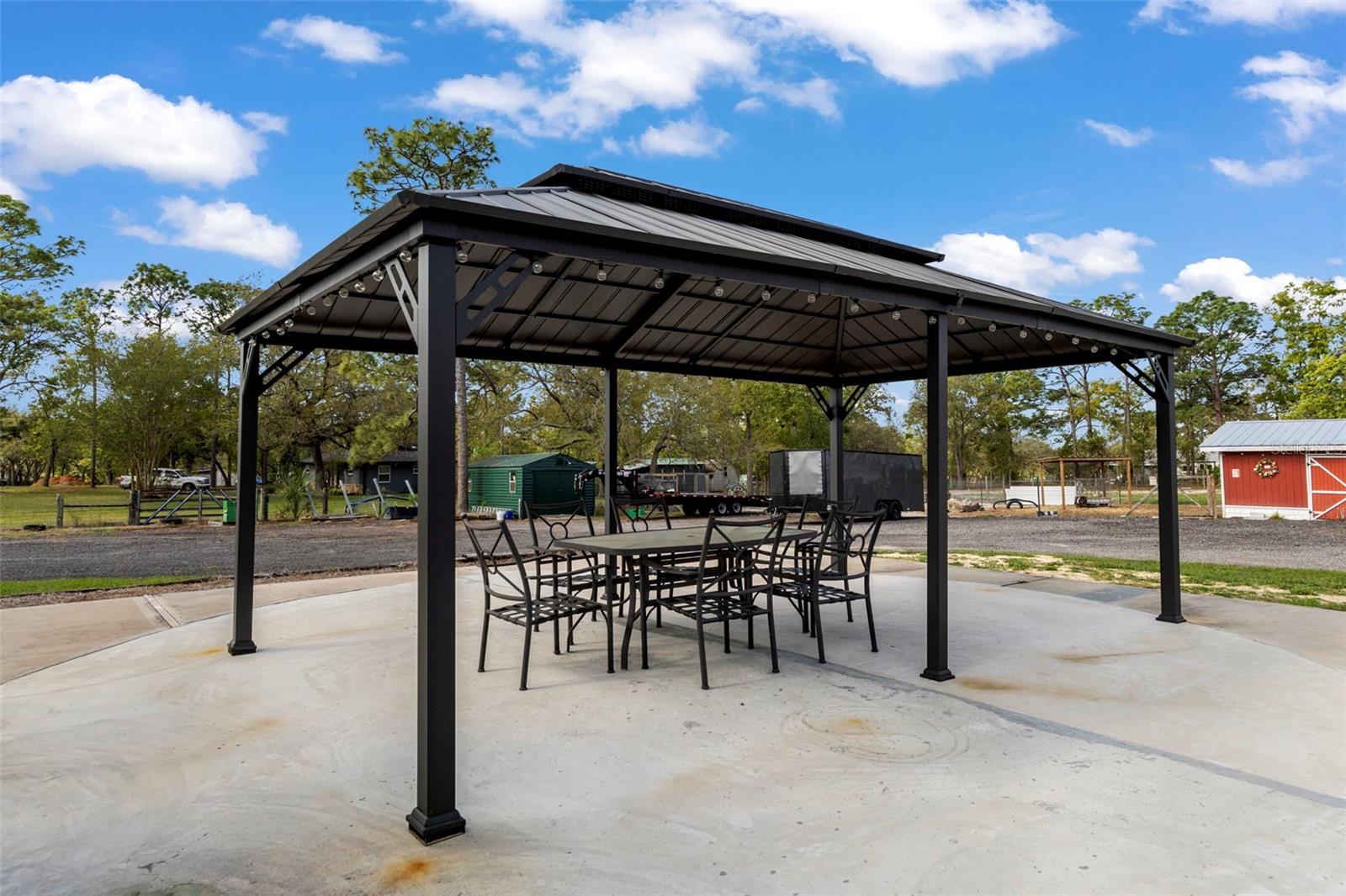 Image 40 of 59 For 5174 Oldfield Avenue