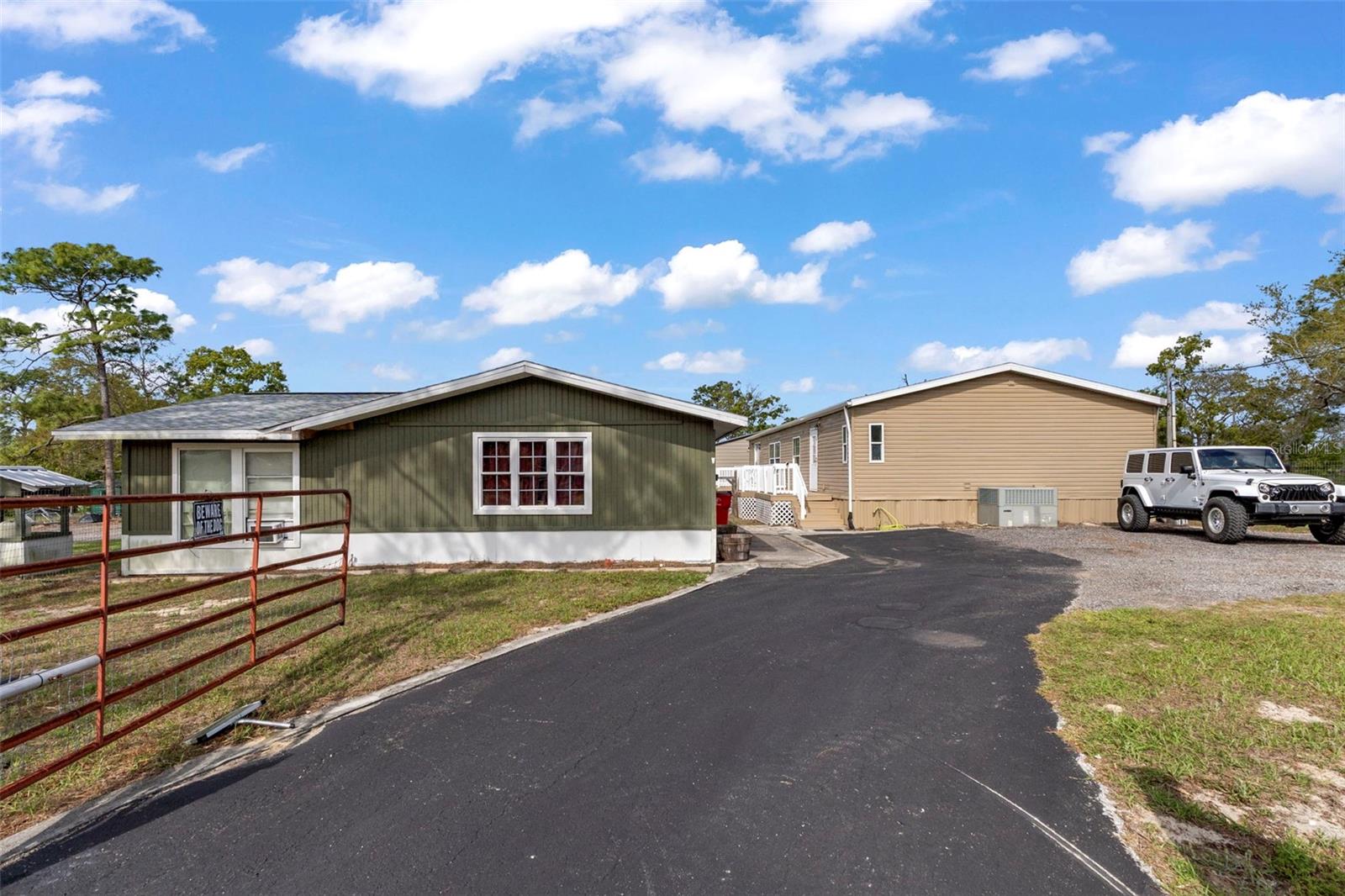 Image 7 of 59 For 5174 Oldfield Avenue