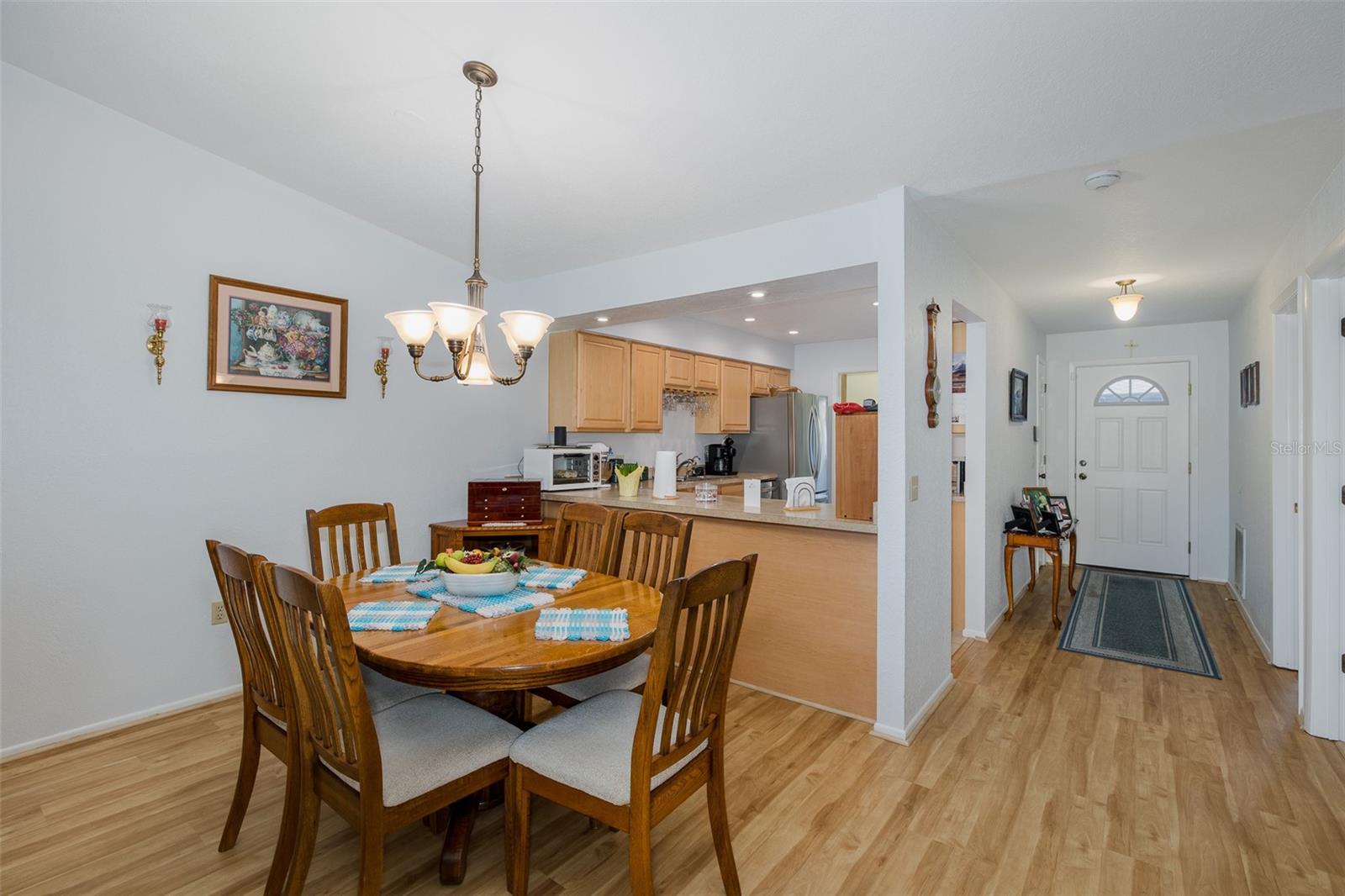 Image 5 of 31 For 7834 Radcliffe Circle