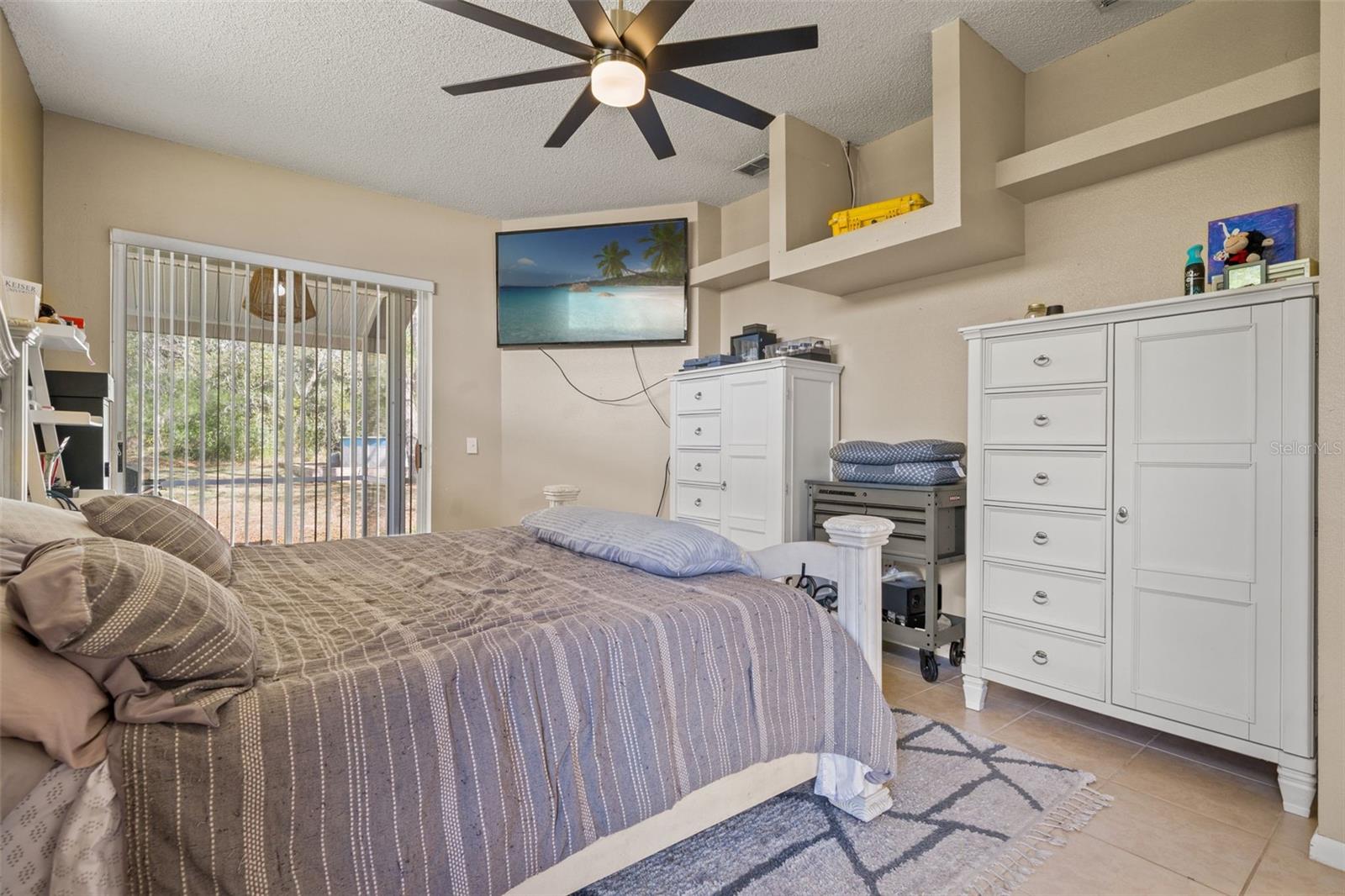 Image 17 of 39 For 11128 Lomita Wren Road