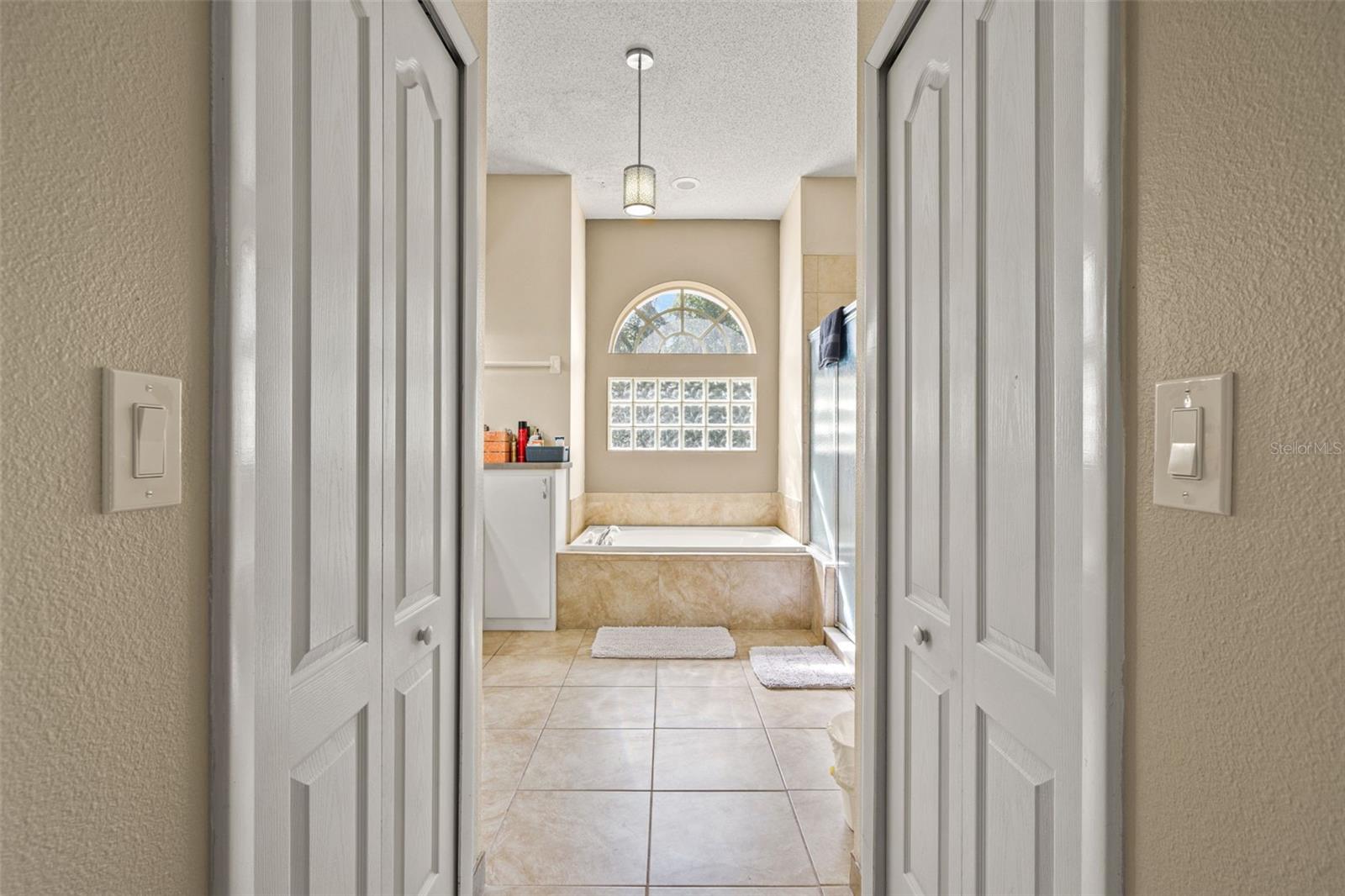 Image 21 of 39 For 11128 Lomita Wren Road