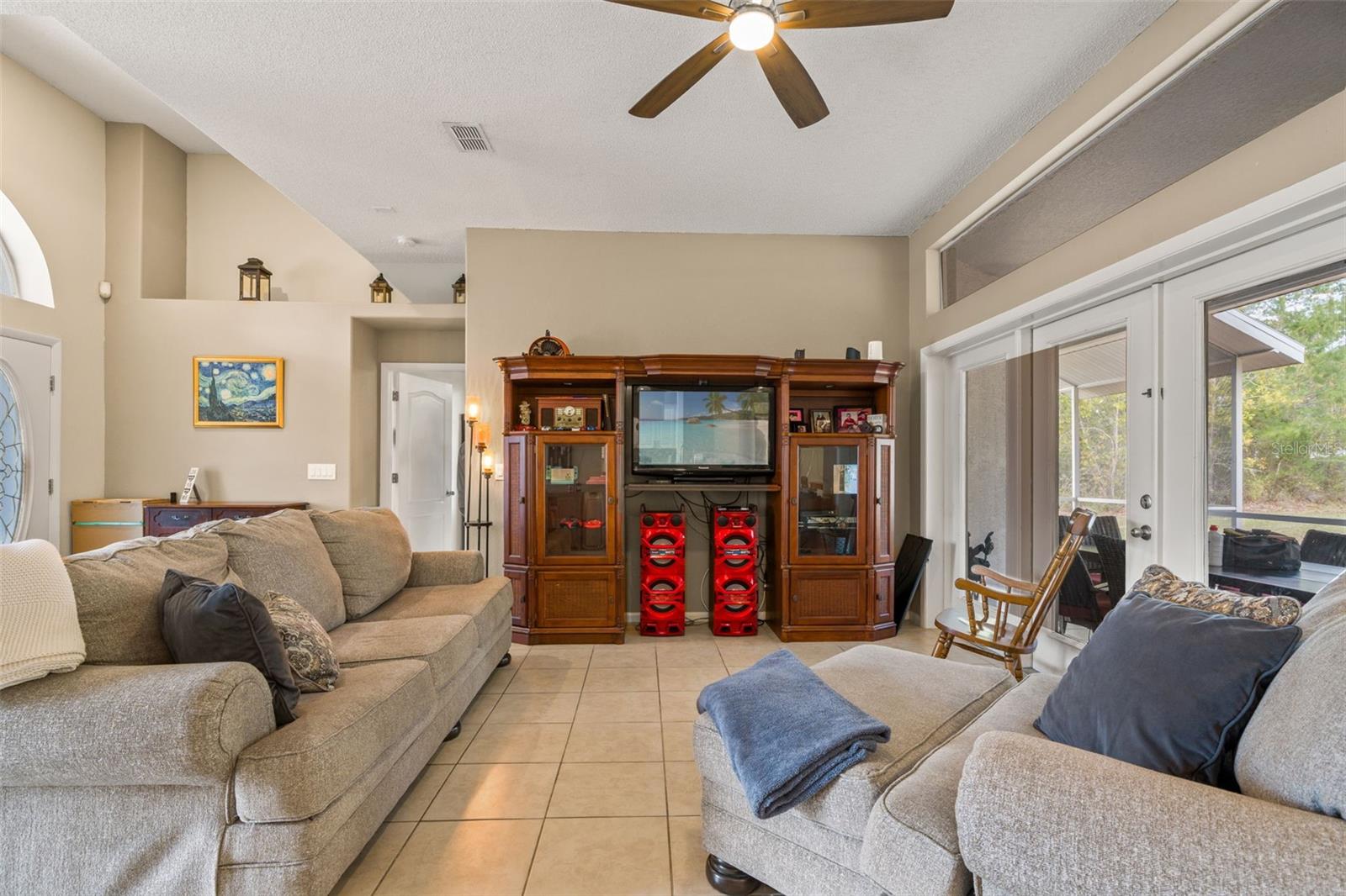 Image 9 of 39 For 11128 Lomita Wren Road