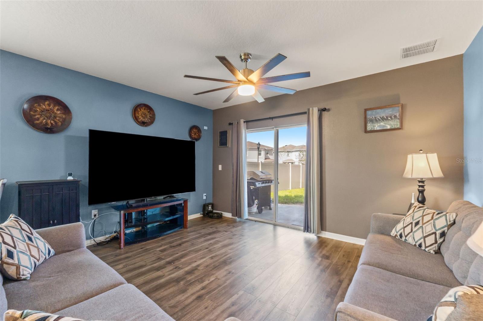 Image 11 of 36 For 6561 Seaway Drive