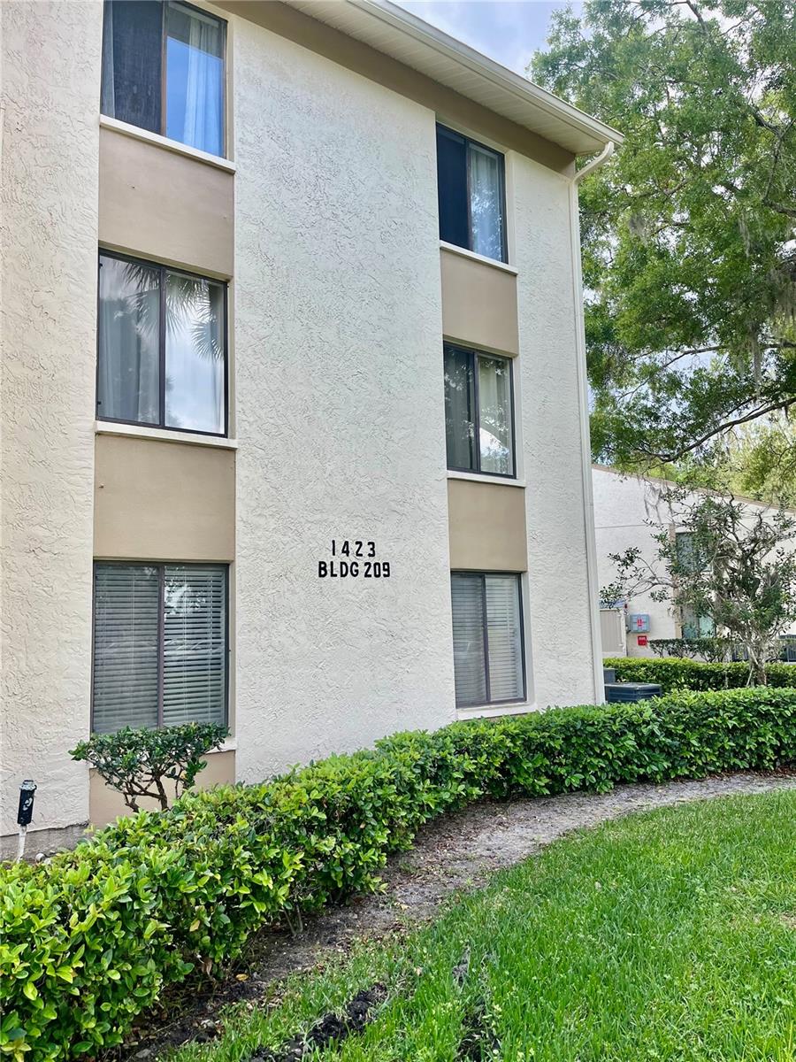 Image 2 of 46 For 1423 Pine Glen Lane H2