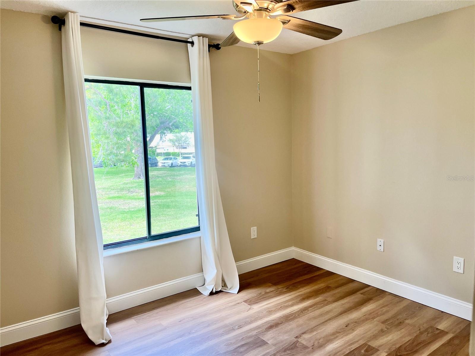 Image 27 of 46 For 1423 Pine Glen Lane H2