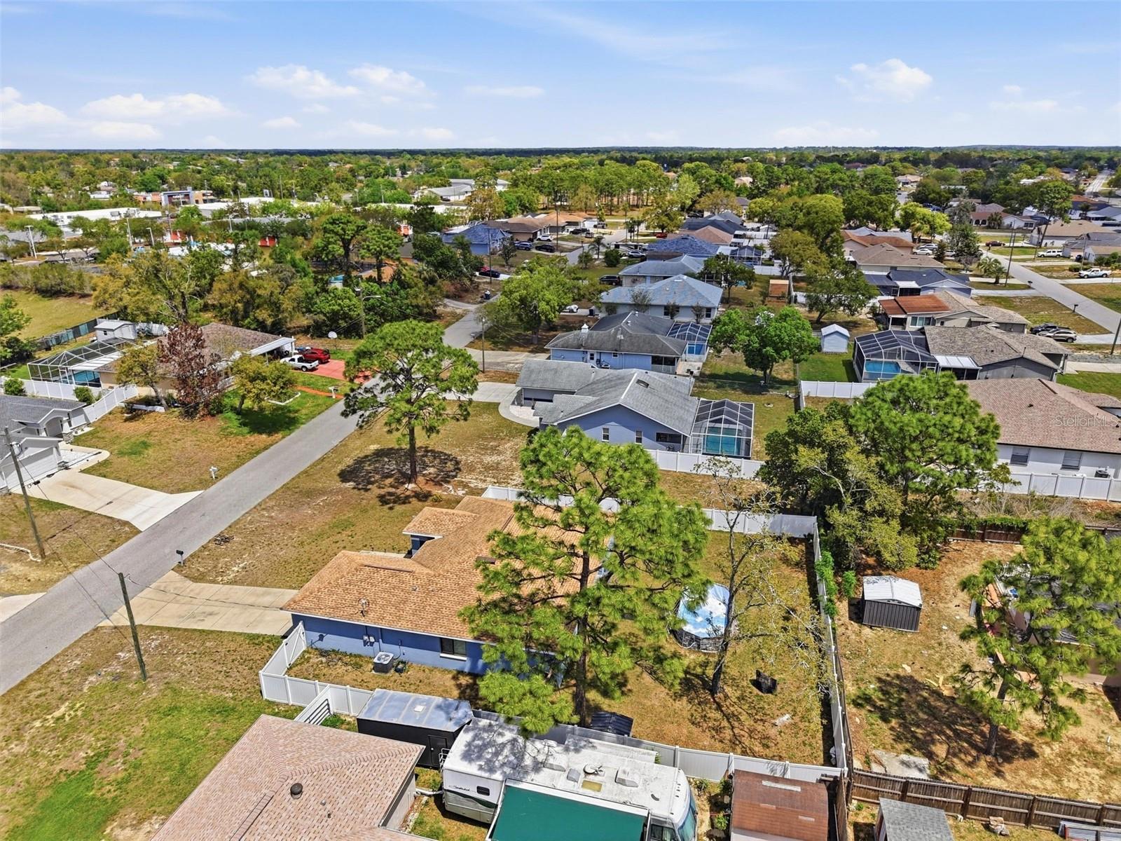 Listing photo id 50 for 4128 Everett Avenue