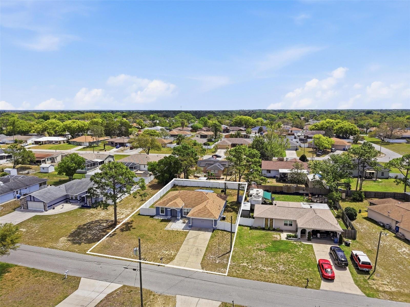 Listing photo id 52 for 4128 Everett Avenue