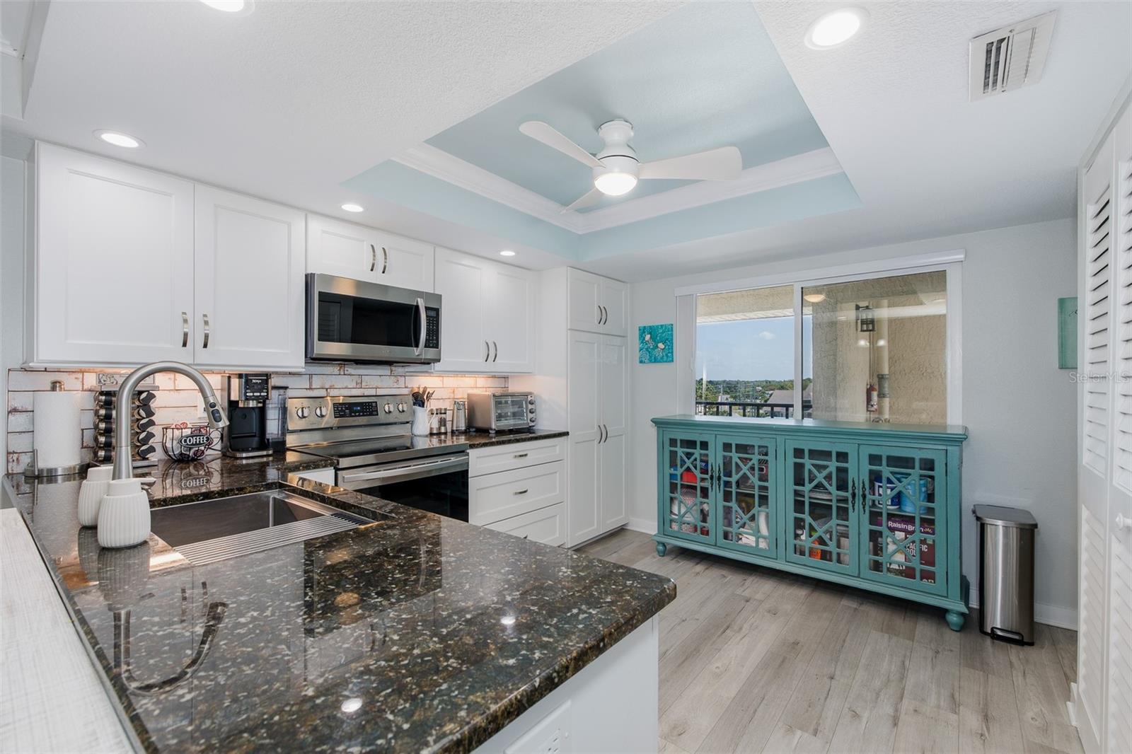 Image 15 of 64 For 8251 Brent Street 941