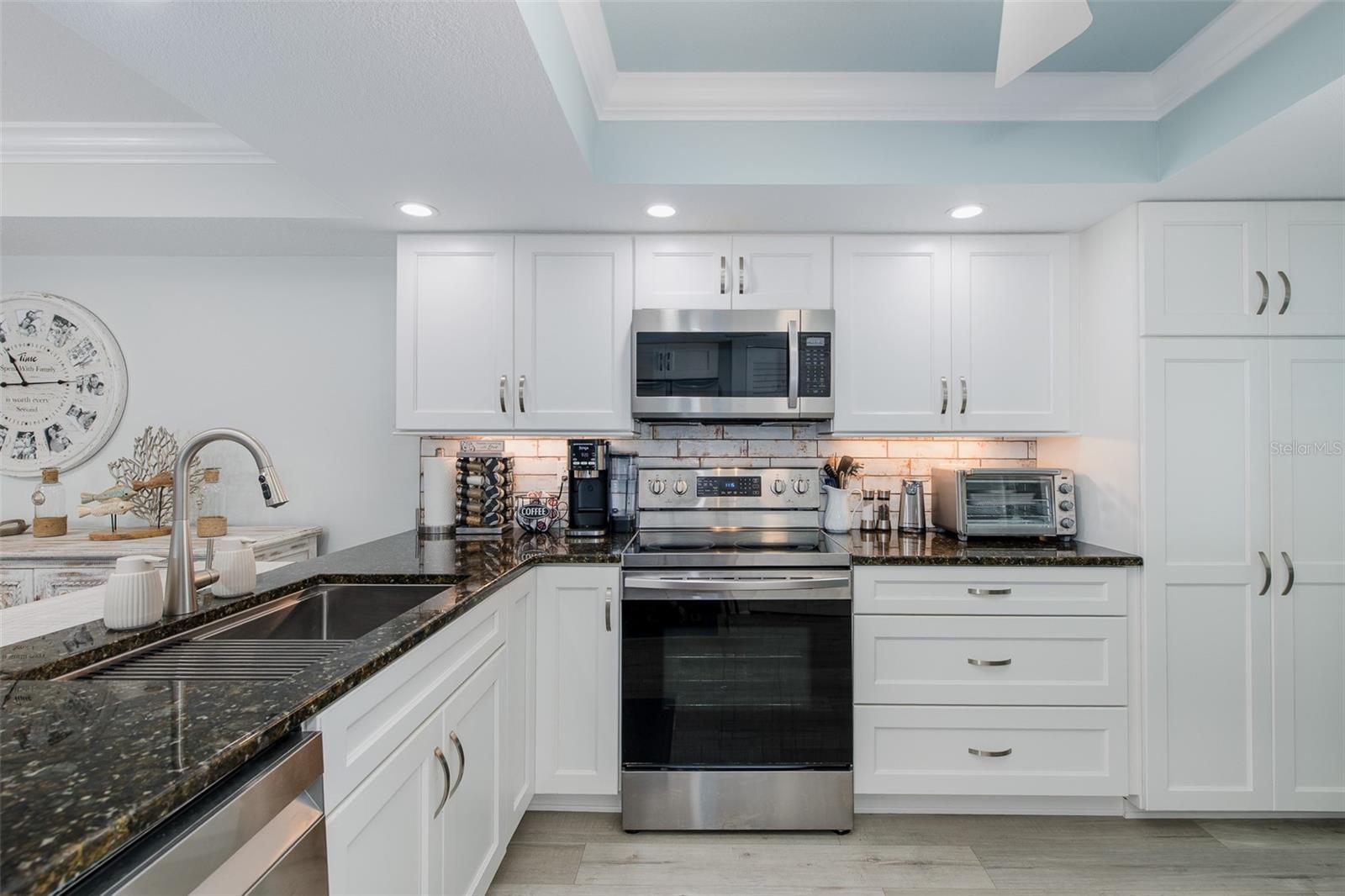 Image 16 of 64 For 8251 Brent Street 941