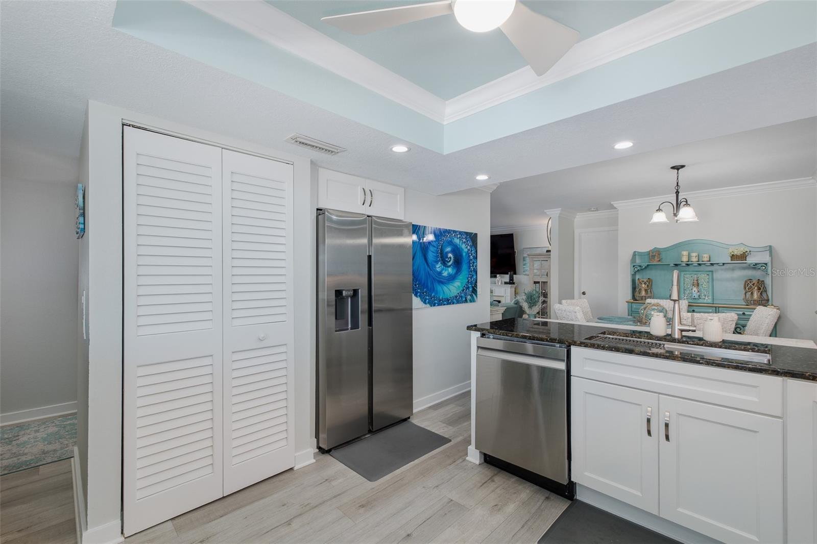 Image 18 of 64 For 8251 Brent Street 941