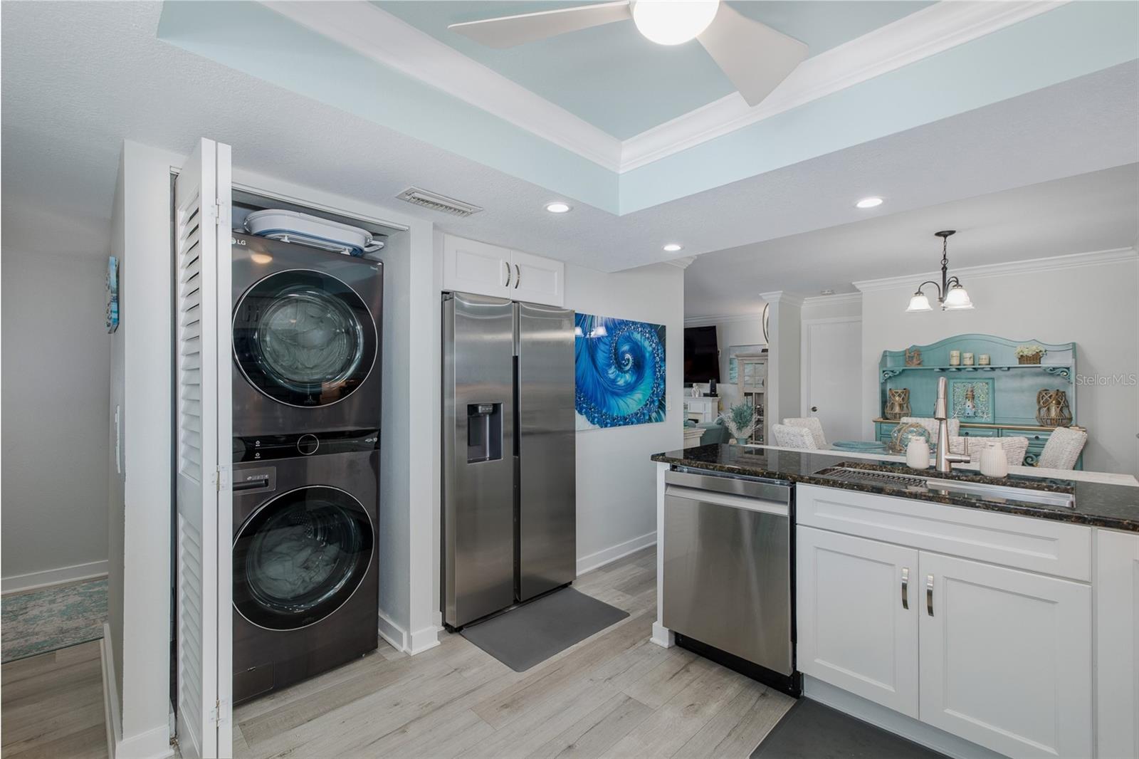 Image 19 of 64 For 8251 Brent Street 941