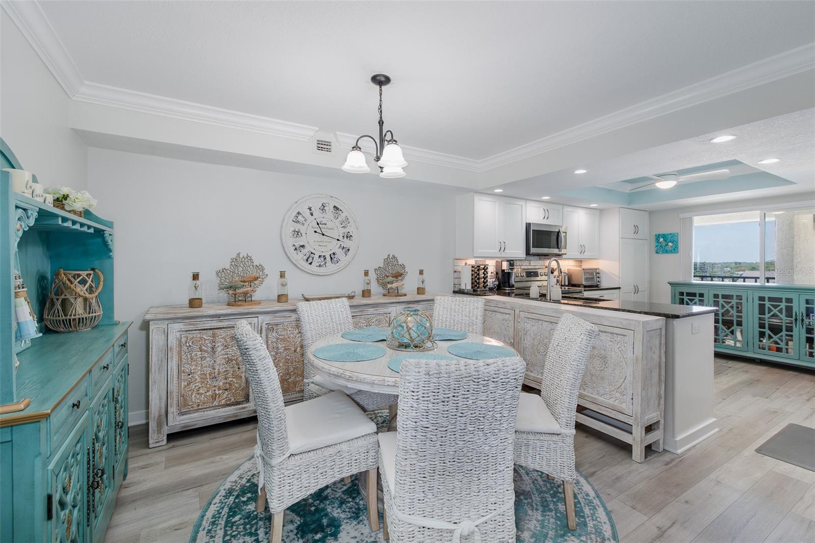 Image 20 of 64 For 8251 Brent Street 941