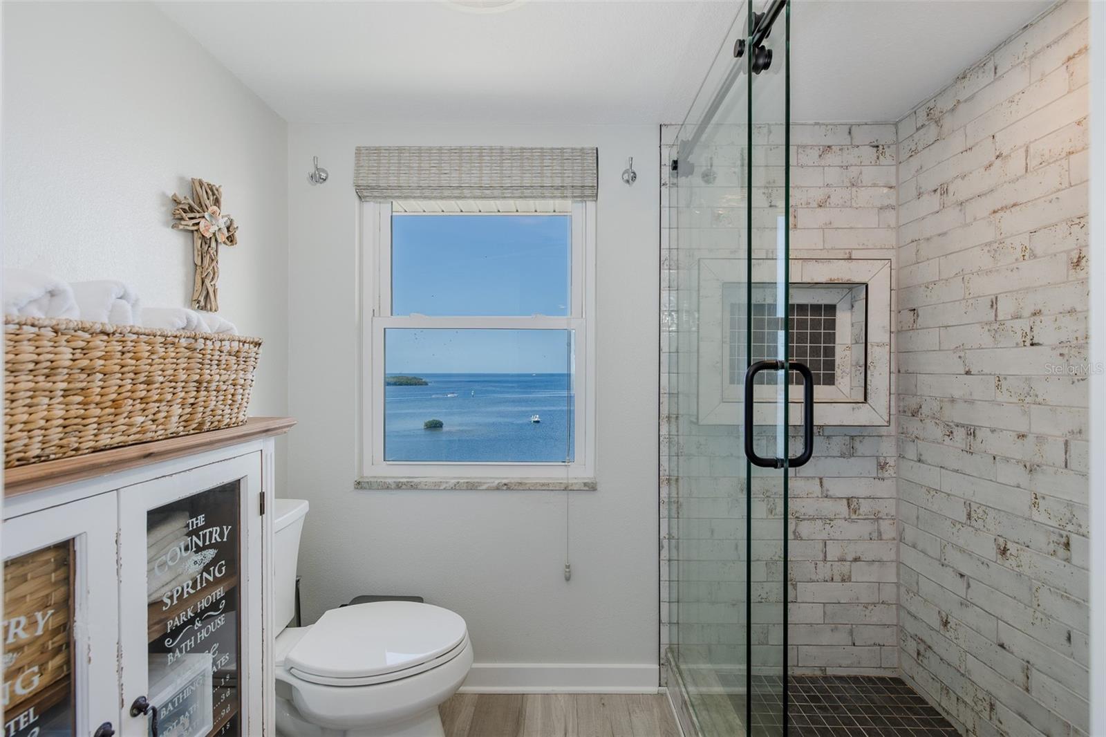 Image 28 of 64 For 8251 Brent Street 941