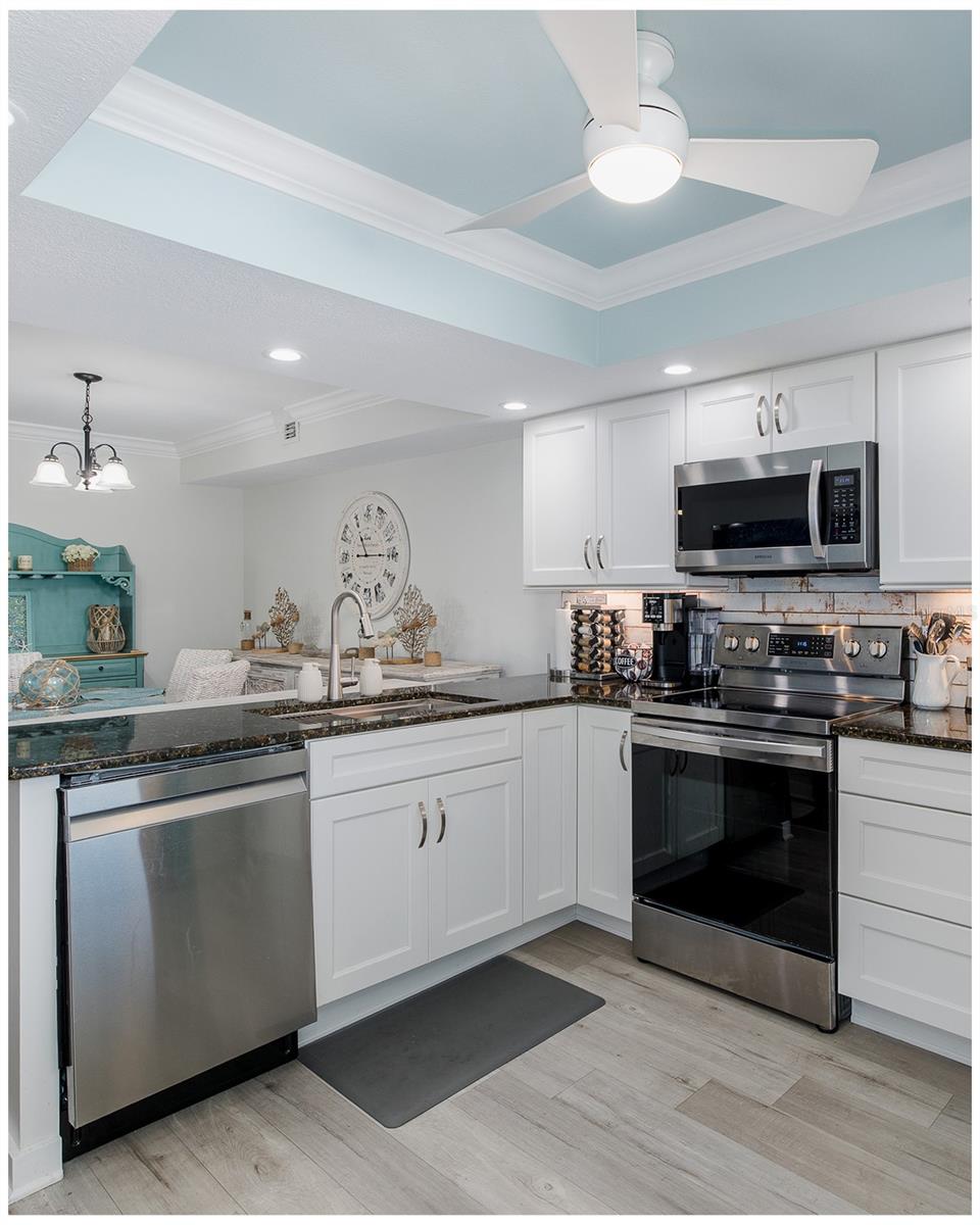 Image 47 of 64 For 8251 Brent Street 941