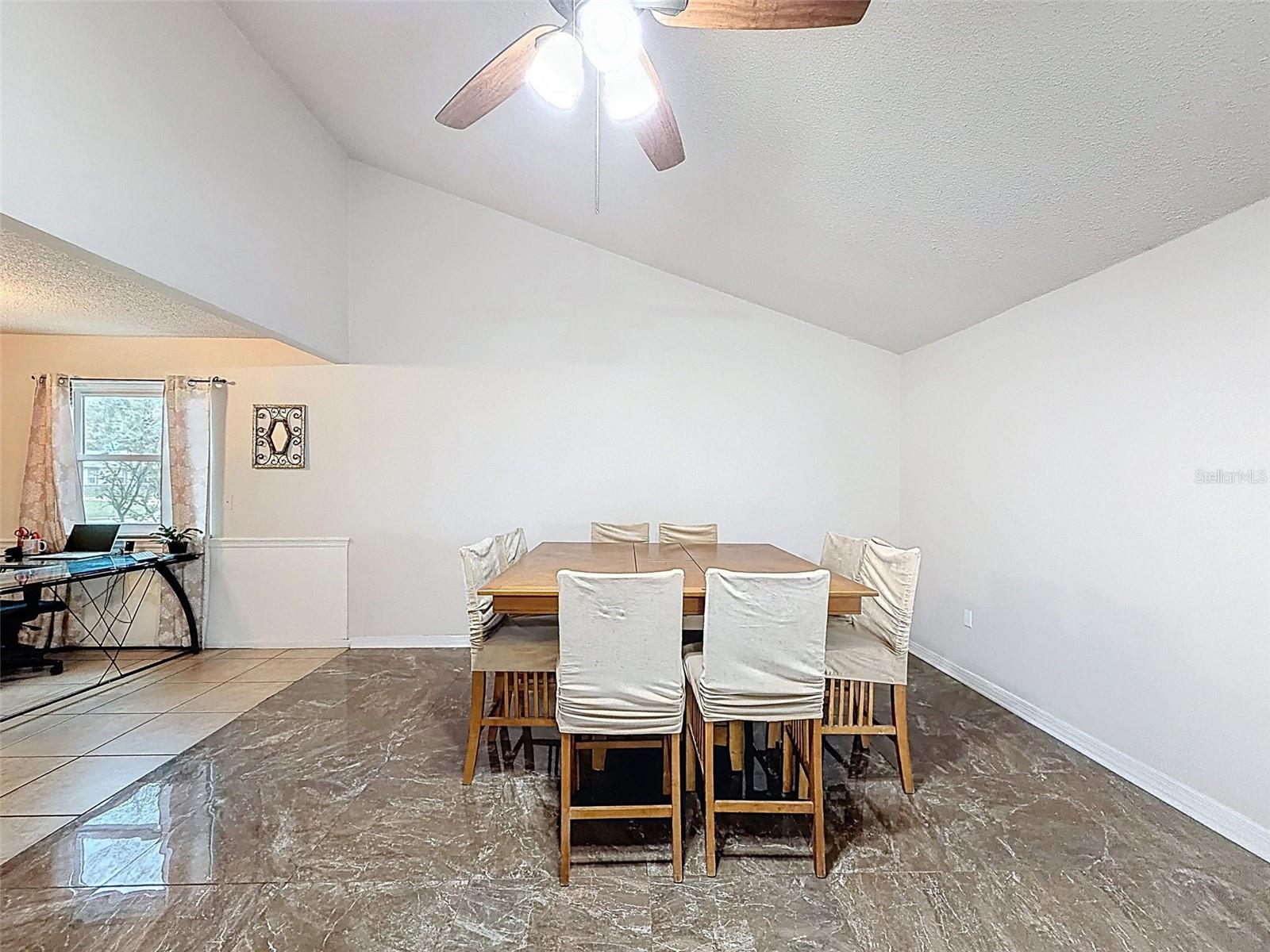 Image 13 of 53 For 16026 Surrey Drive