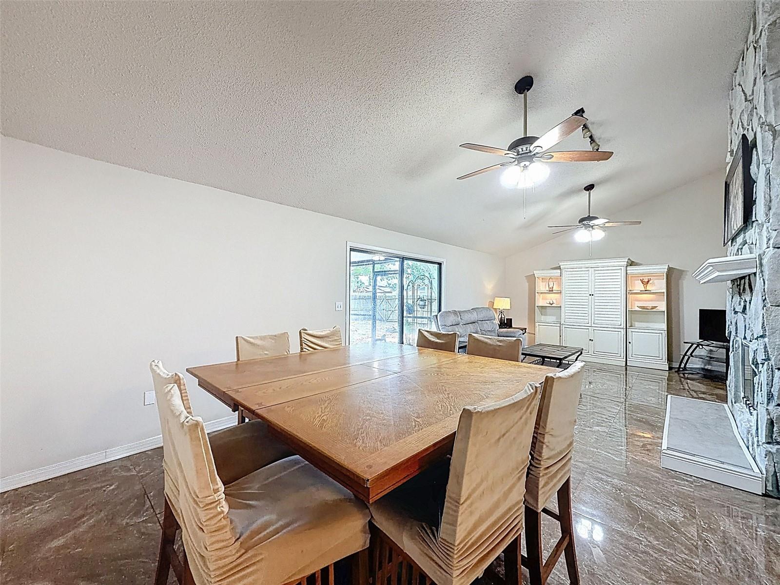 Image 16 of 53 For 16026 Surrey Drive