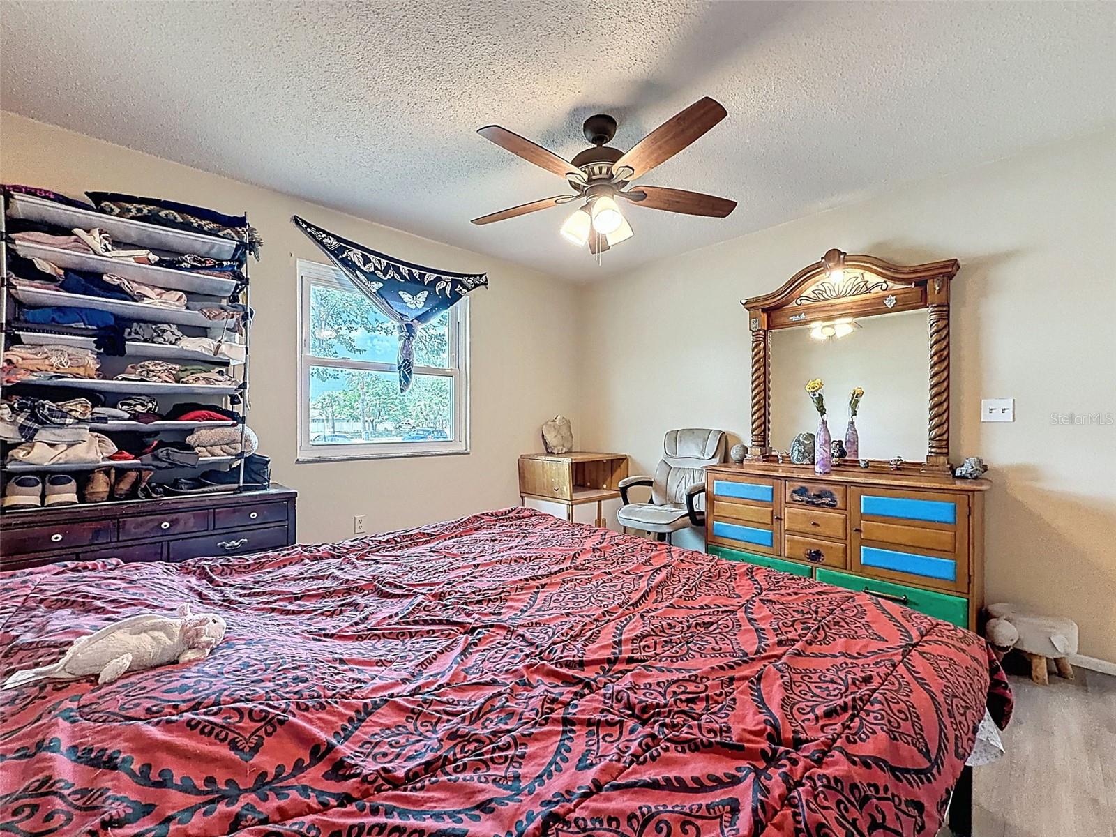 Image 33 of 53 For 16026 Surrey Drive