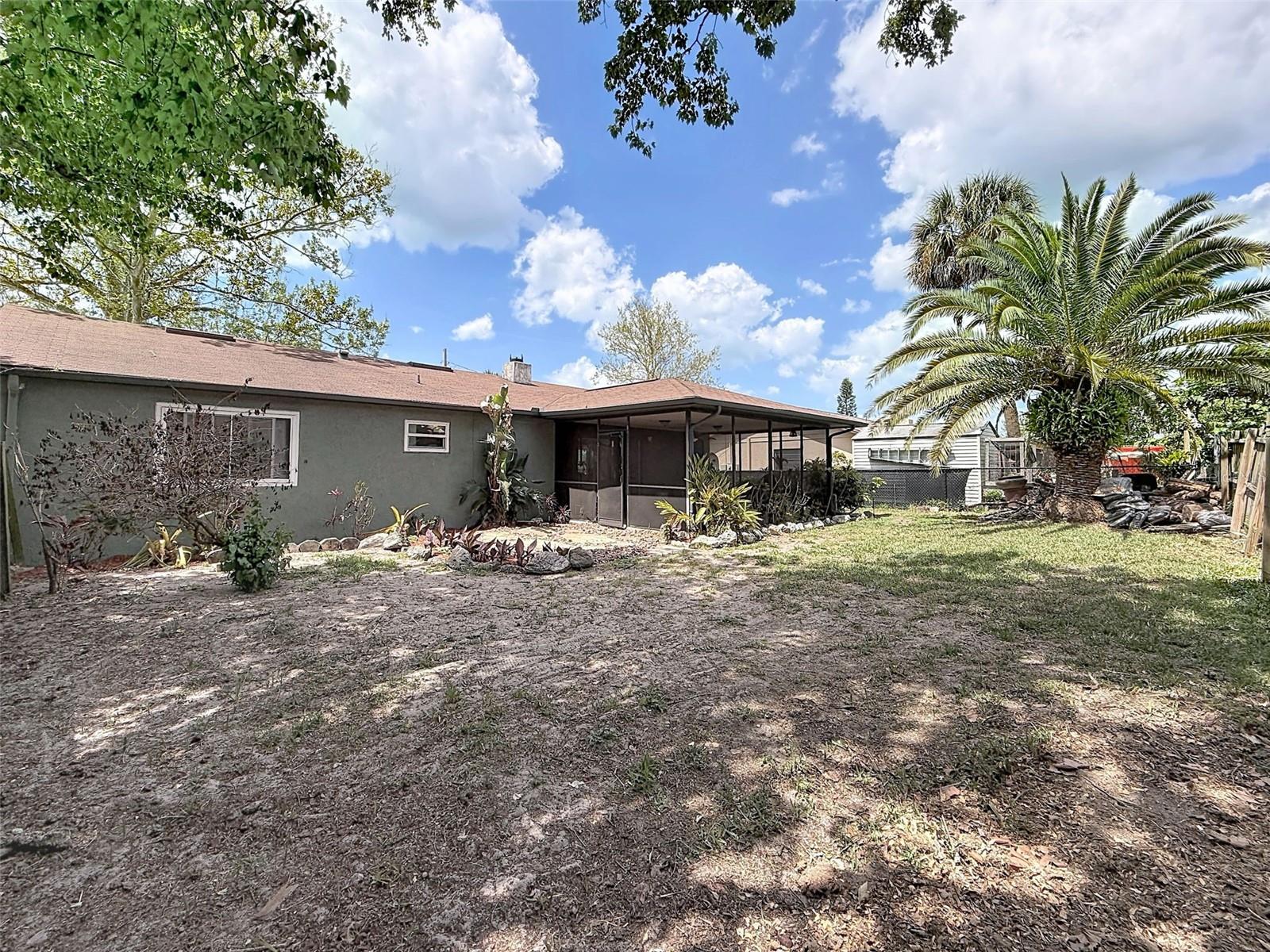 Image 45 of 53 For 16026 Surrey Drive