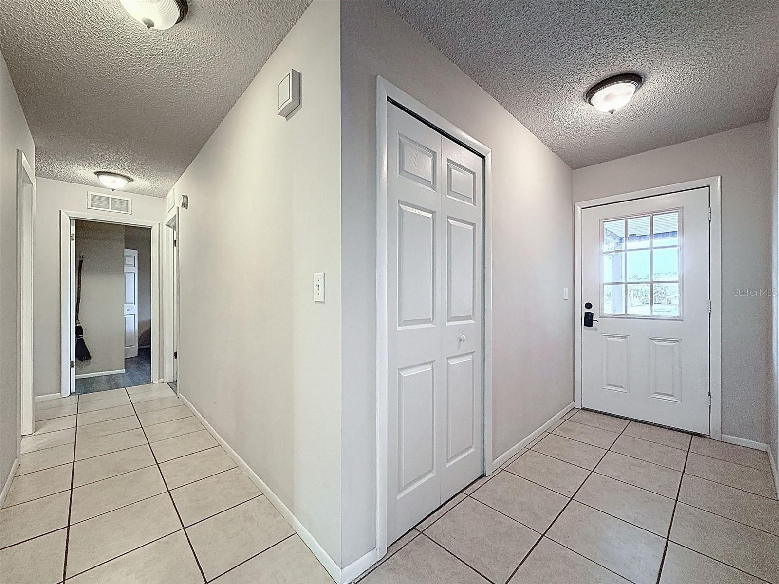 Image 7 of 53 For 16026 Surrey Drive