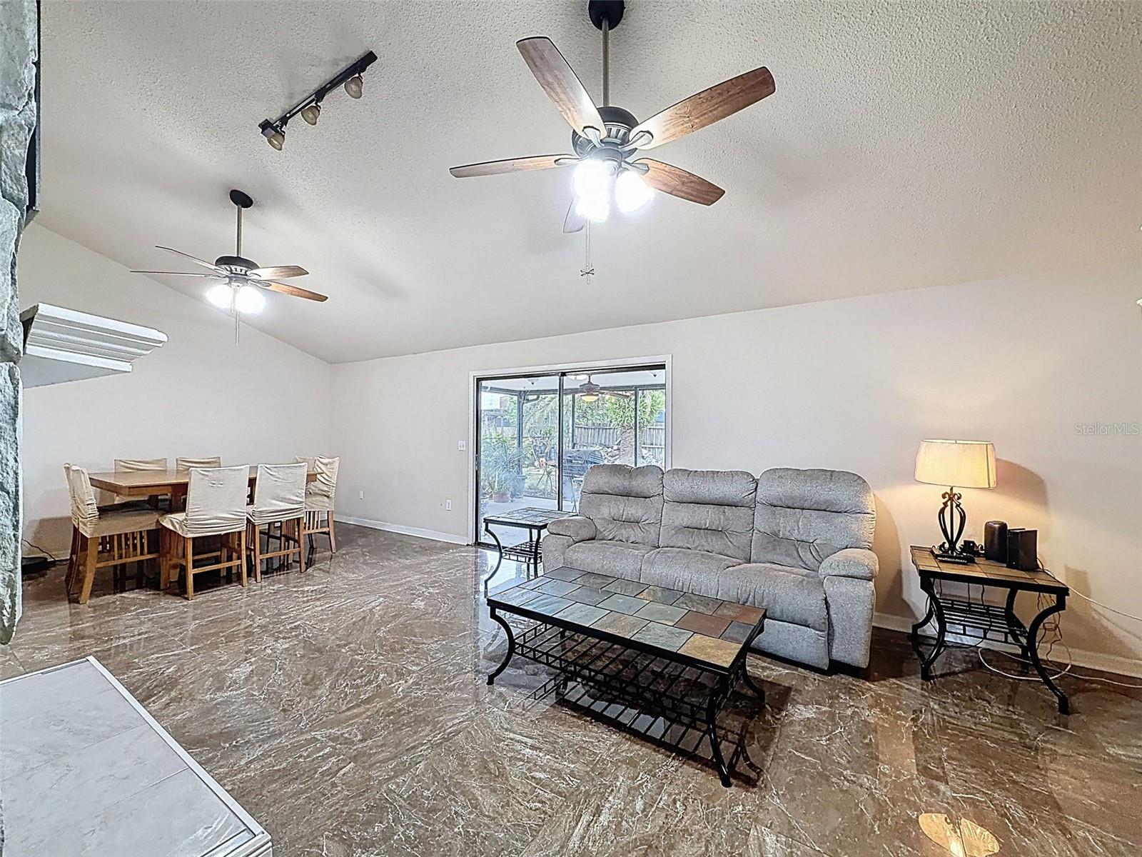 Image 9 of 53 For 16026 Surrey Drive