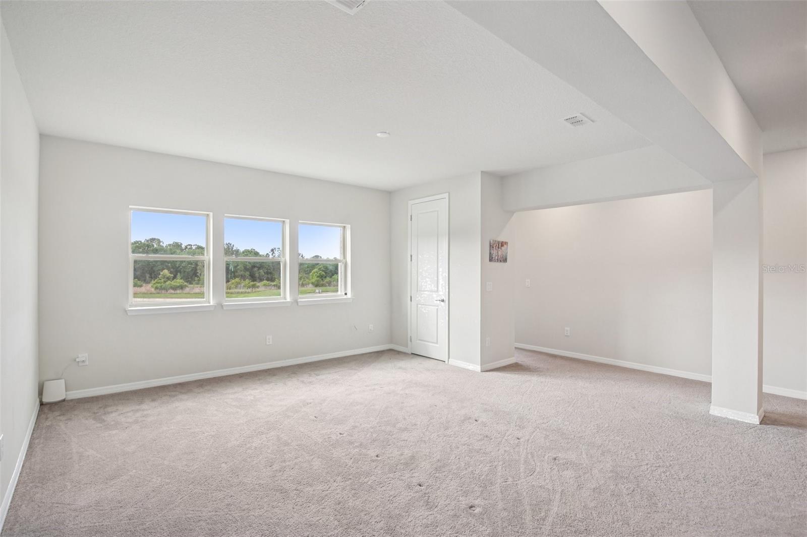 Image 28 of 89 For 11032 Sundrift Drive