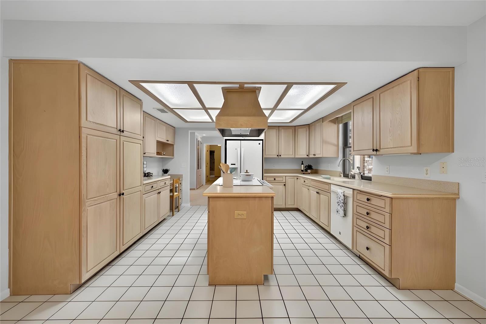 Image 24 of 94 For 7038 San Jose Loop