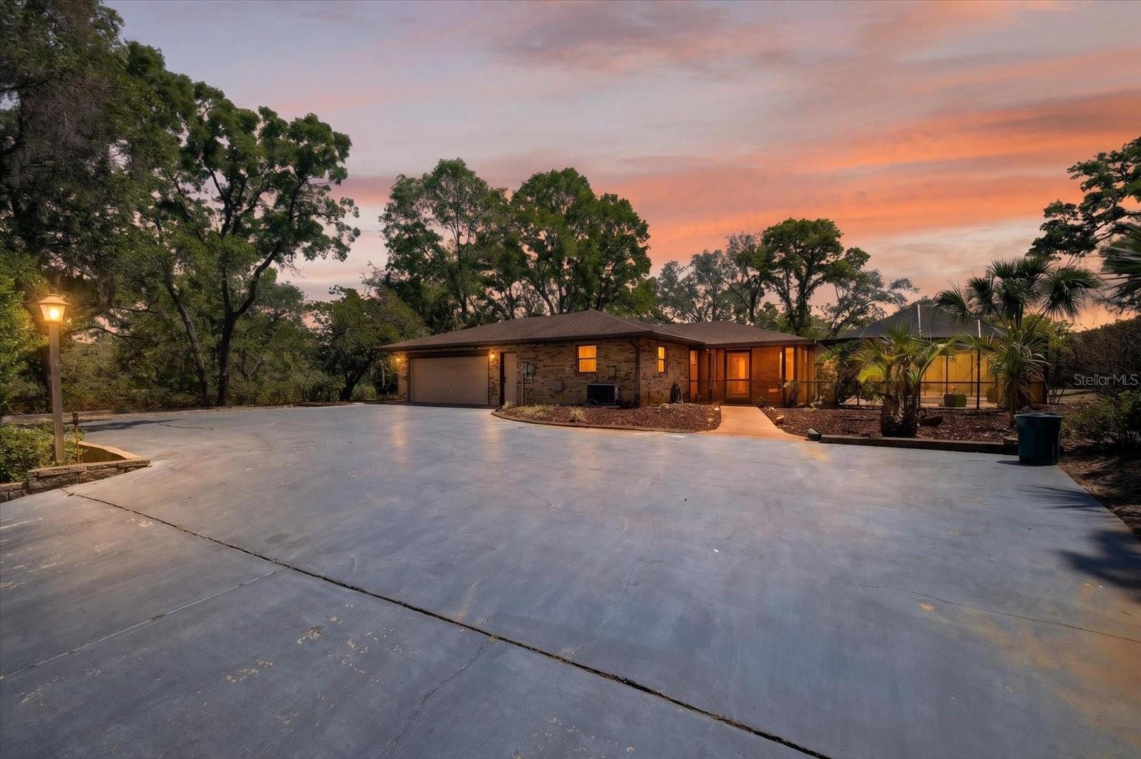 Image 3 of 94 For 7038 San Jose Loop