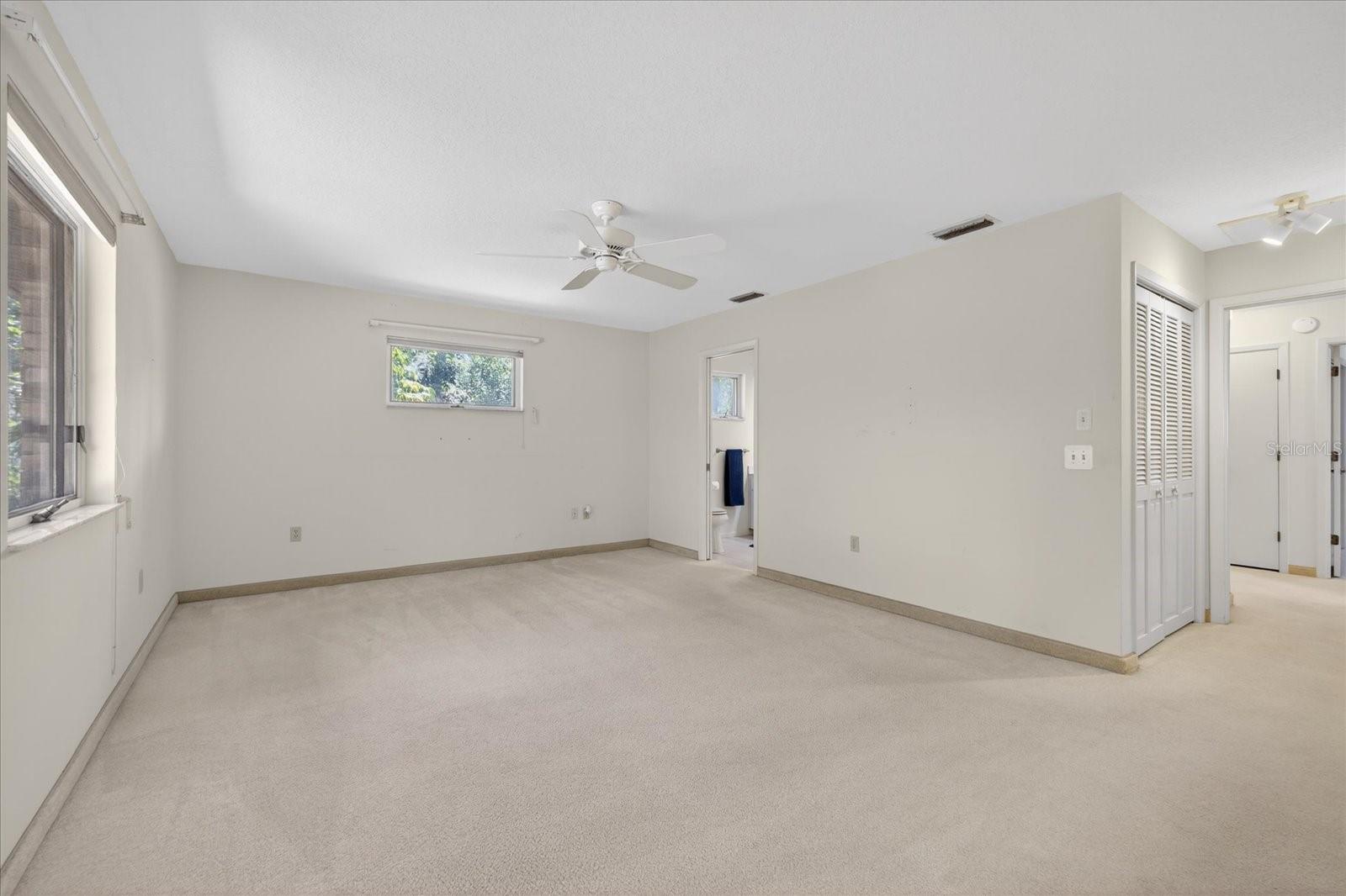 Image 33 of 94 For 7038 San Jose Loop