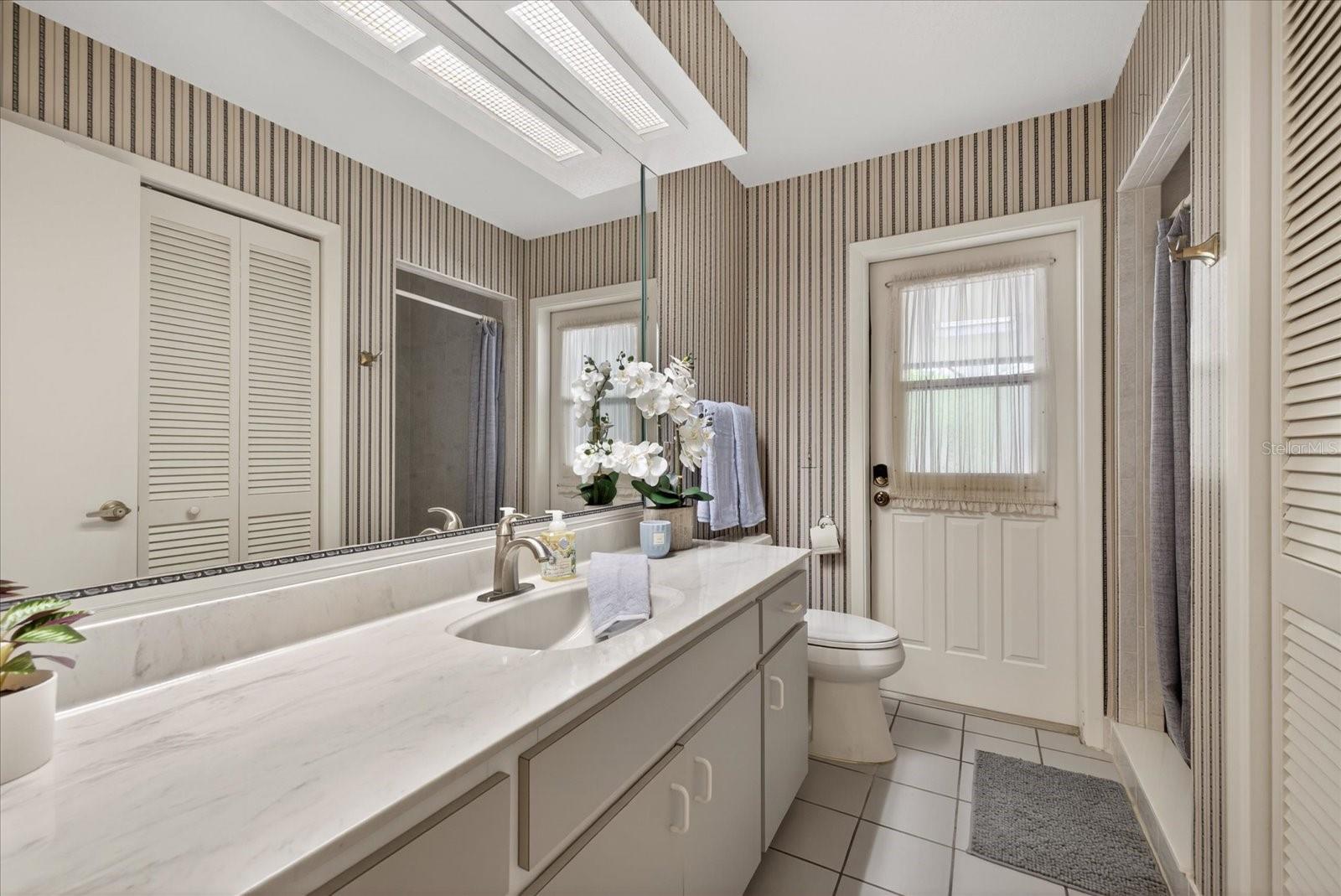 Image 42 of 94 For 7038 San Jose Loop