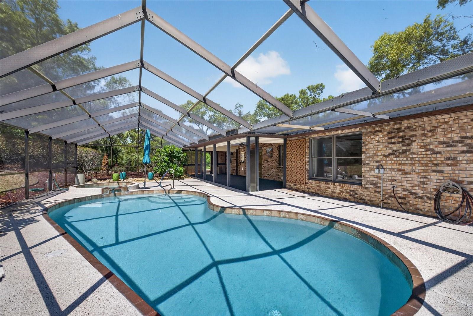 Image 60 of 94 For 7038 San Jose Loop