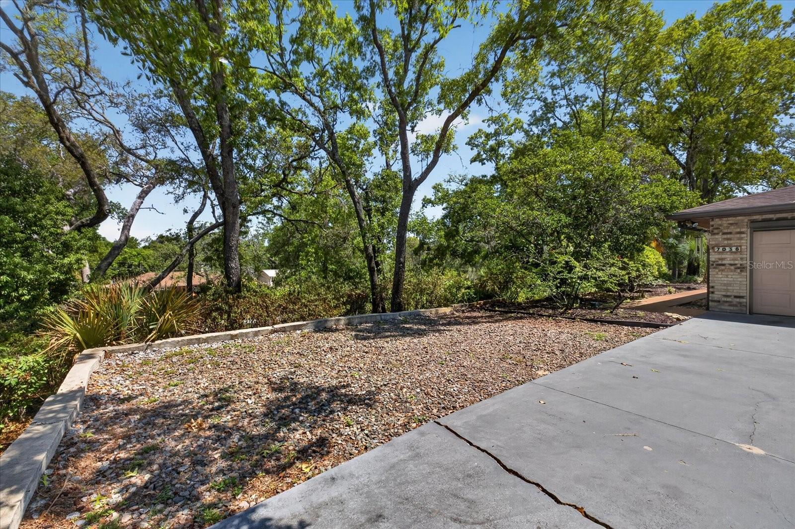 Image 75 of 94 For 7038 San Jose Loop