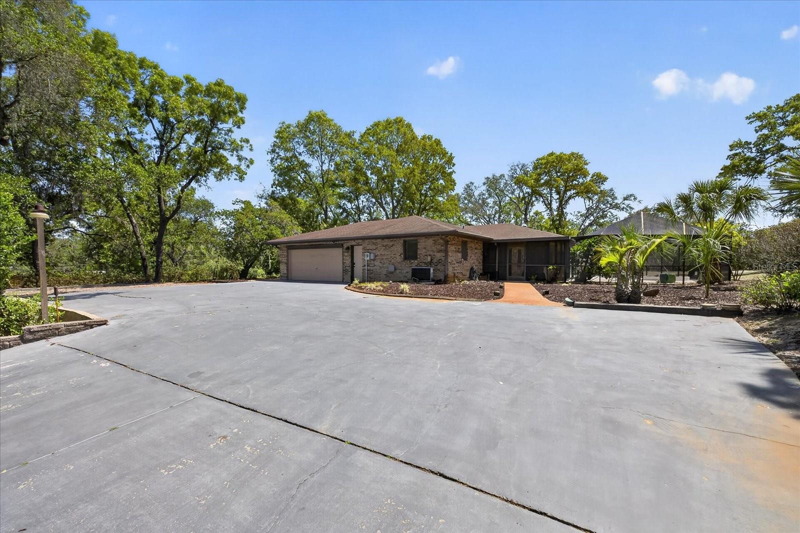 Image 78 of 94 For 7038 San Jose Loop