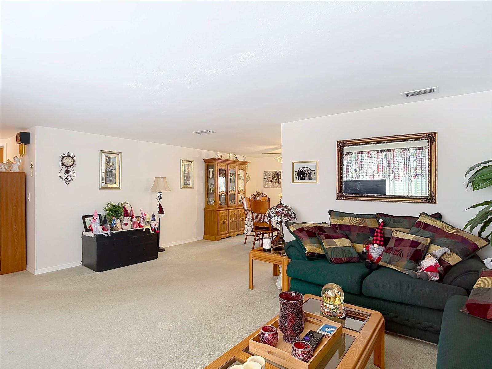 Image 13 of 61 For 11114 White Oak Lane