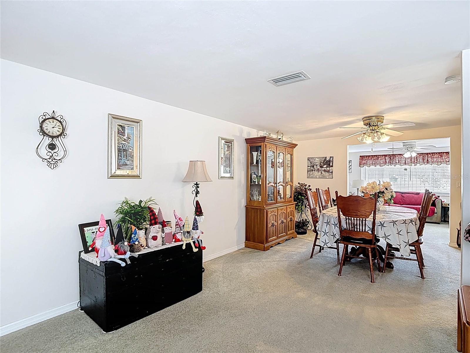 Image 16 of 61 For 11114 White Oak Lane