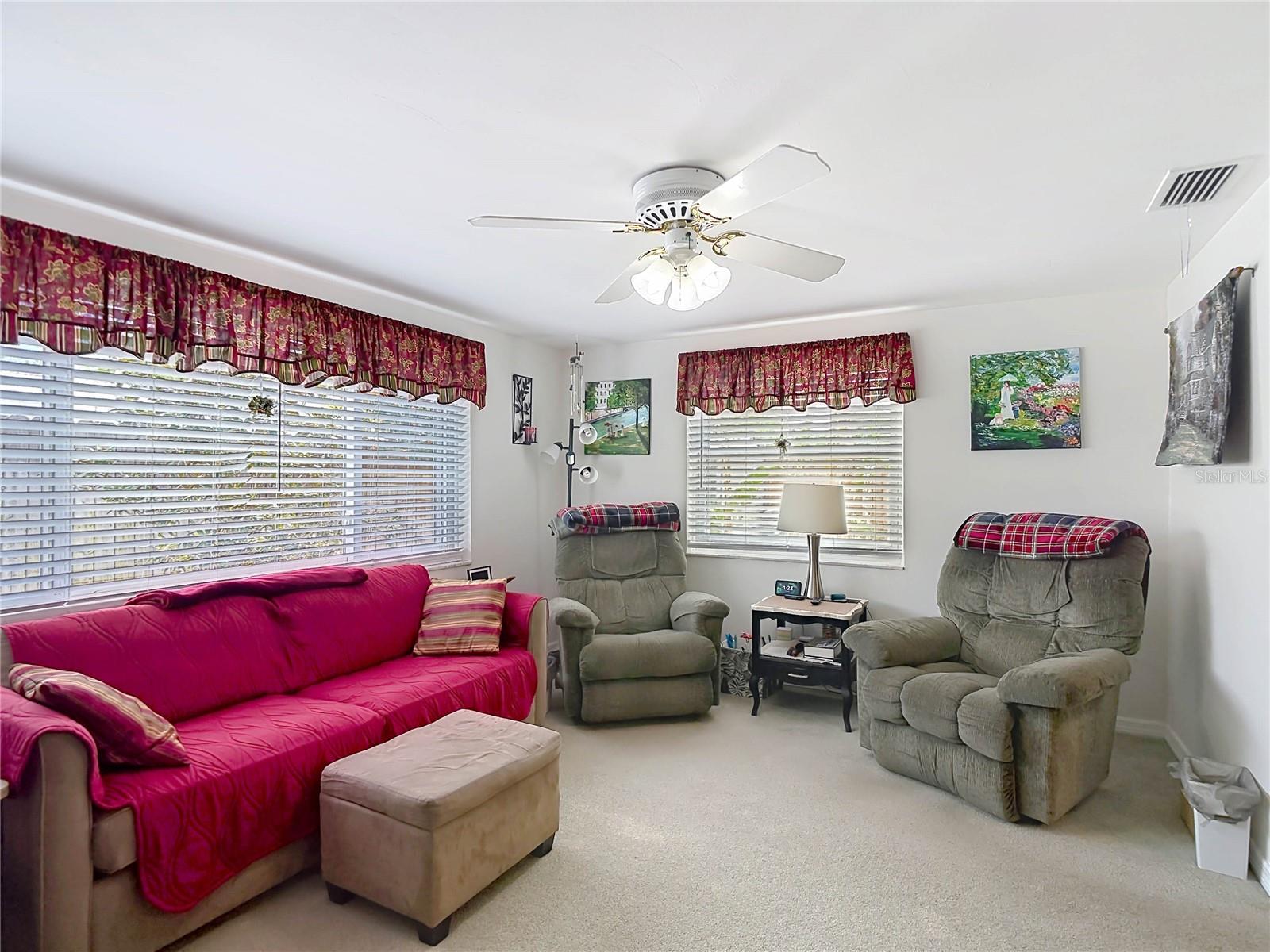 Image 24 of 61 For 11114 White Oak Lane