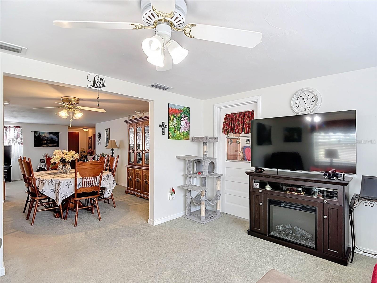 Image 25 of 61 For 11114 White Oak Lane