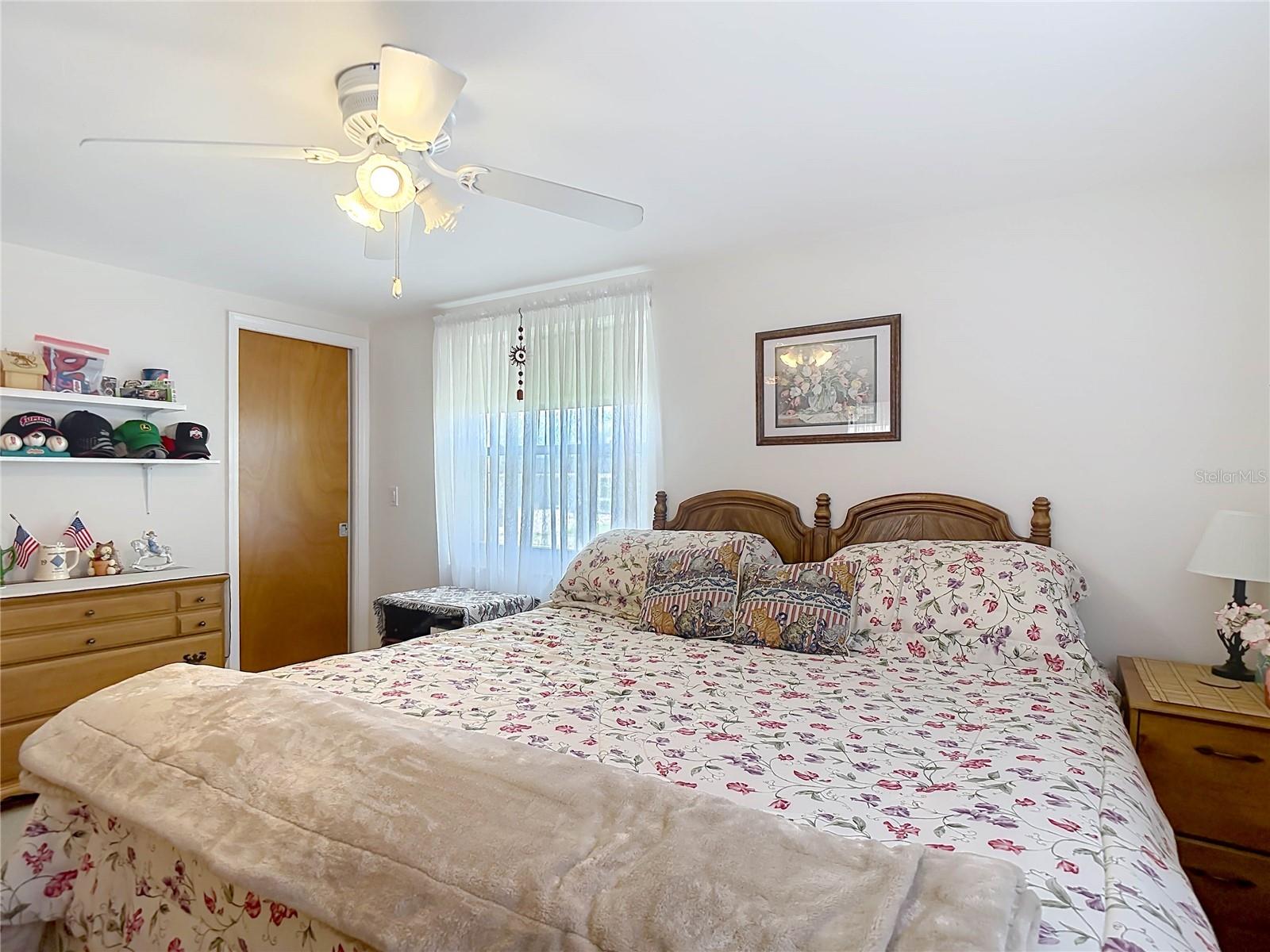 Image 35 of 61 For 11114 White Oak Lane