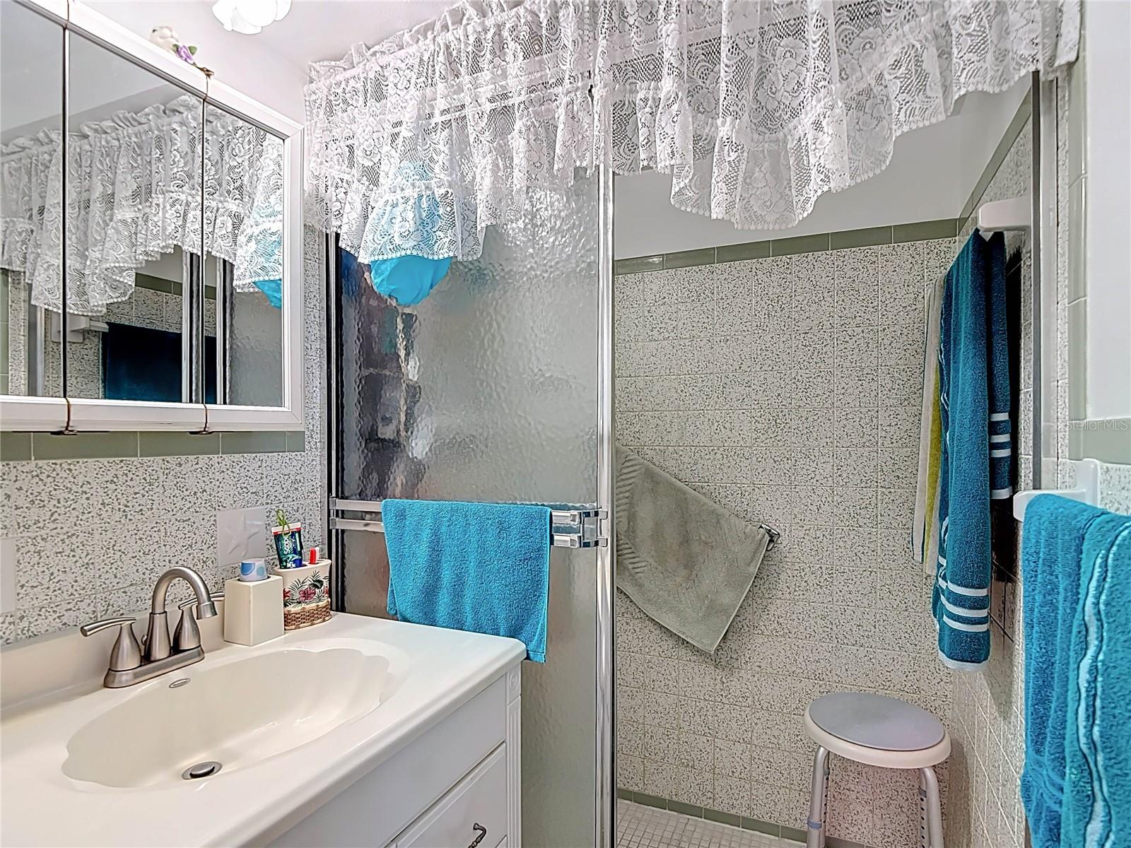 Image 45 of 61 For 11114 White Oak Lane