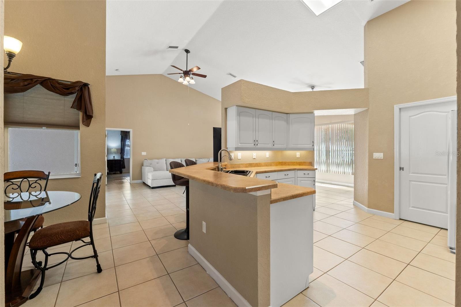 Image 15 of 40 For 8227 Galgano Lane