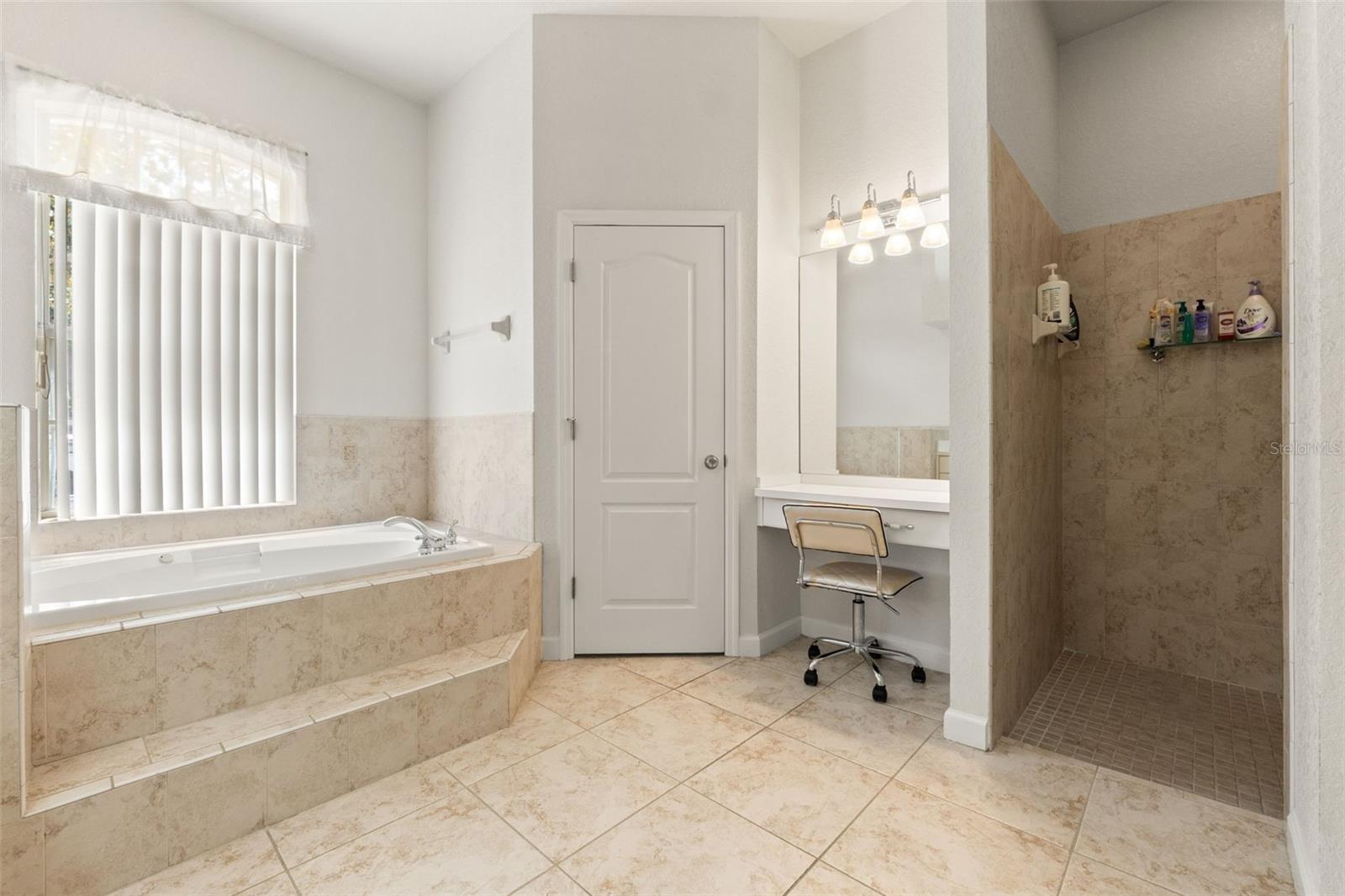 Image 9 of 40 For 8227 Galgano Lane