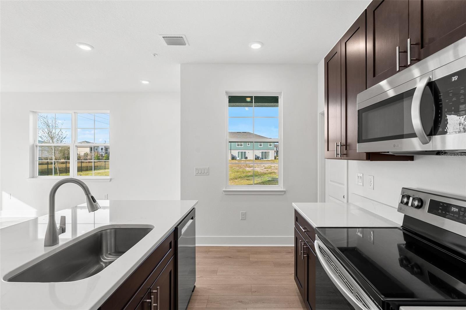 Image 4 of 14 For 2441 Magnolia Reserve Road