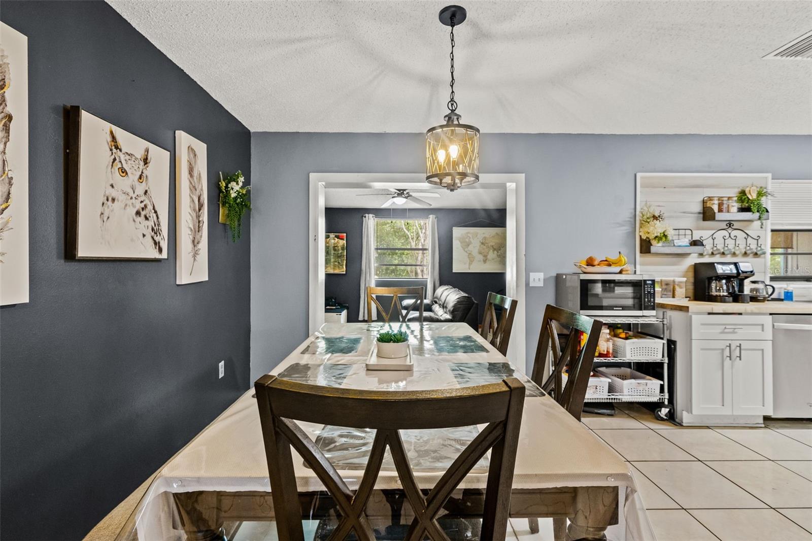 Image 14 of 28 For 12989 Linden Drive