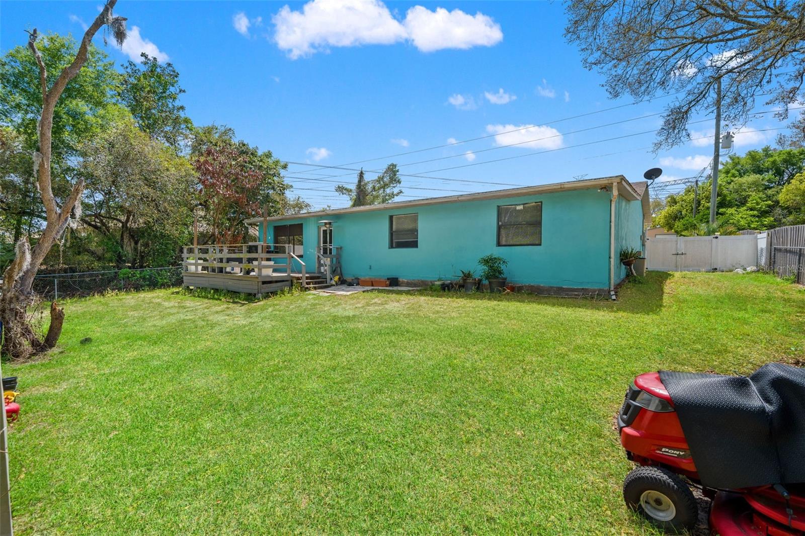 Image 25 of 28 For 12989 Linden Drive